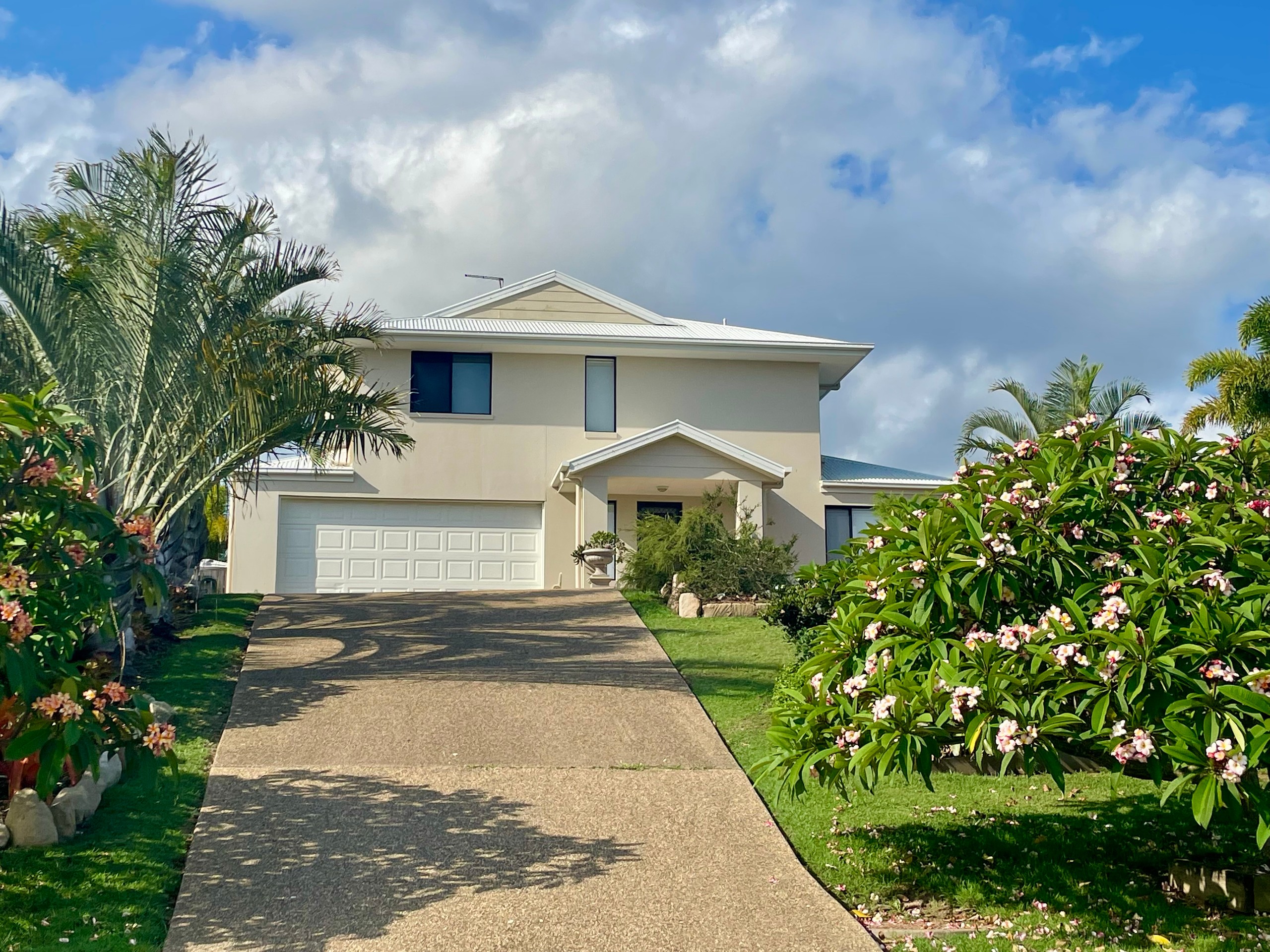 6 The Peak, Zilzie, QLD 4710