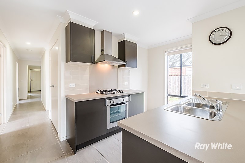 46 Valencia Circuit, Cranbourne, VIC 3977
