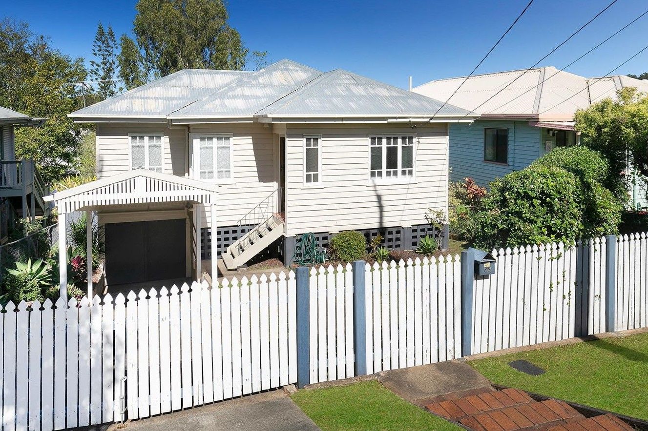 82 Pateena Street, Stafford QLD 4053