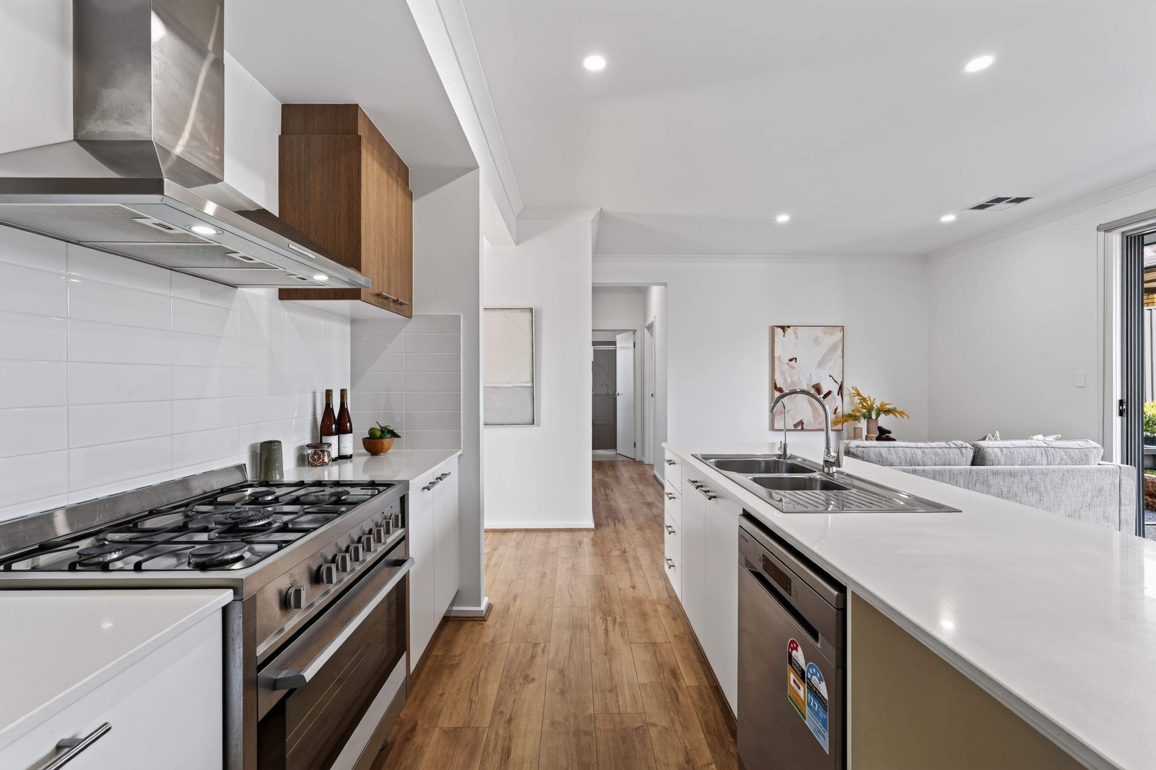 4 Westralia Avenue — photo 9 of 26