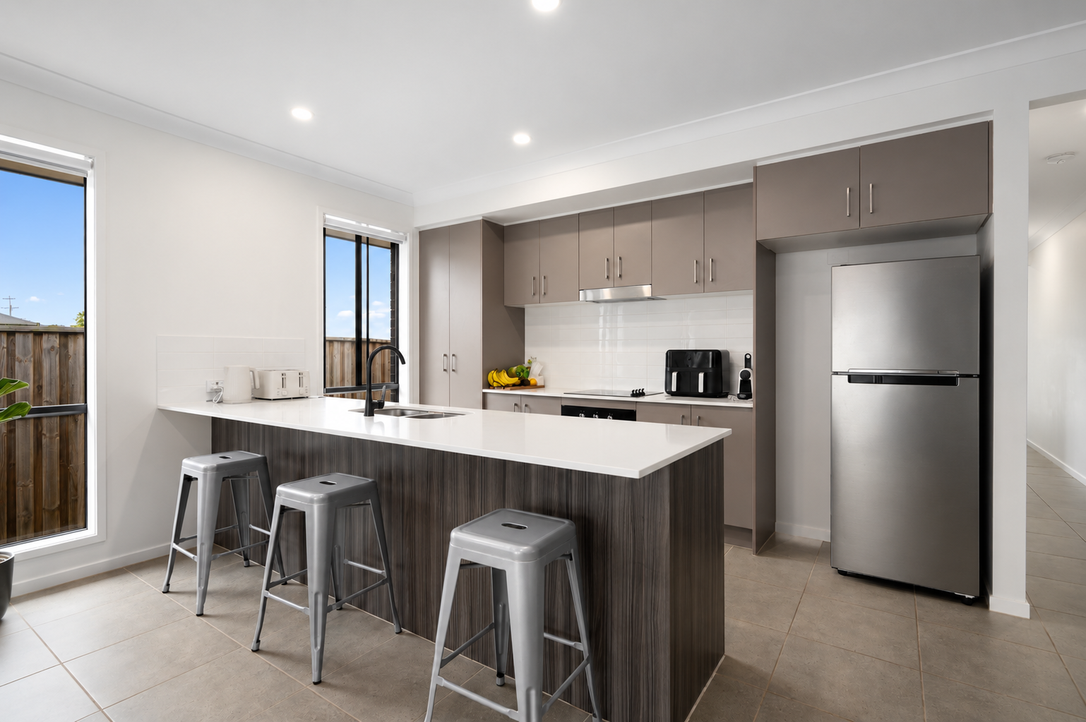 3 Crusoe Street, Coomera, QLD 4209