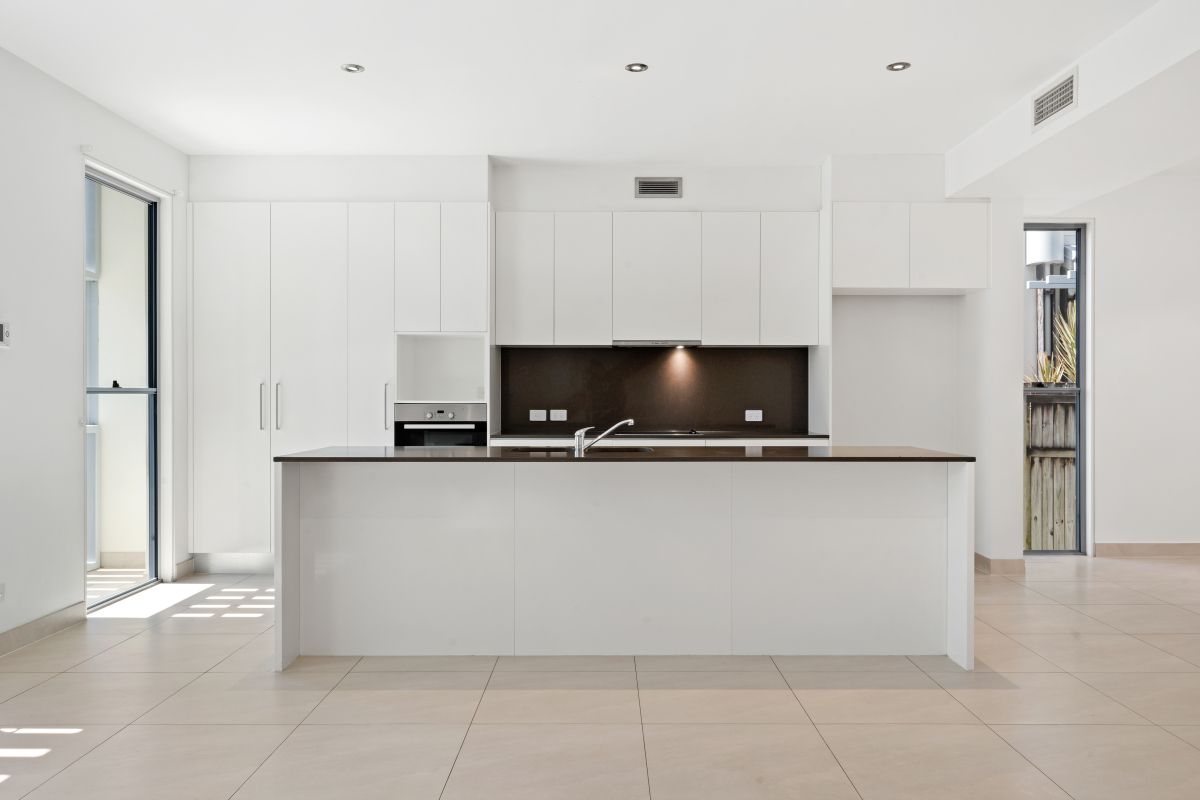 1 Mal Burke Street, Southport, QLD 4215