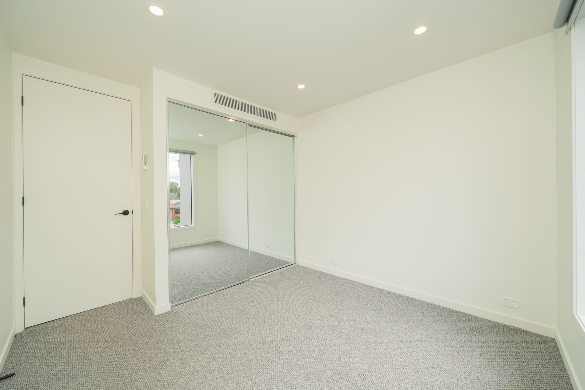 10 Stella Street — photo 10 of 15