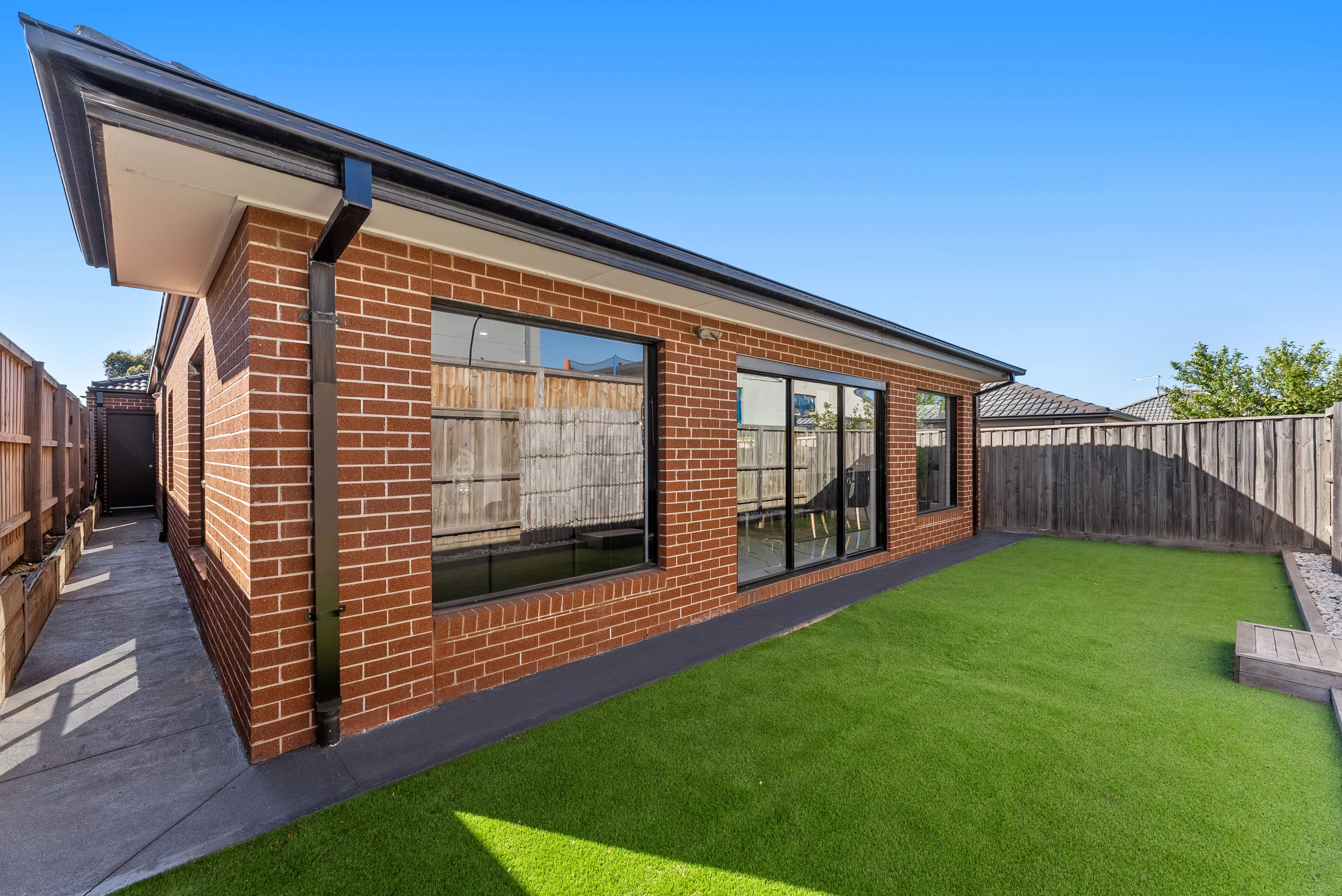 5 Bagatelle Avenue — photo 15 of 15