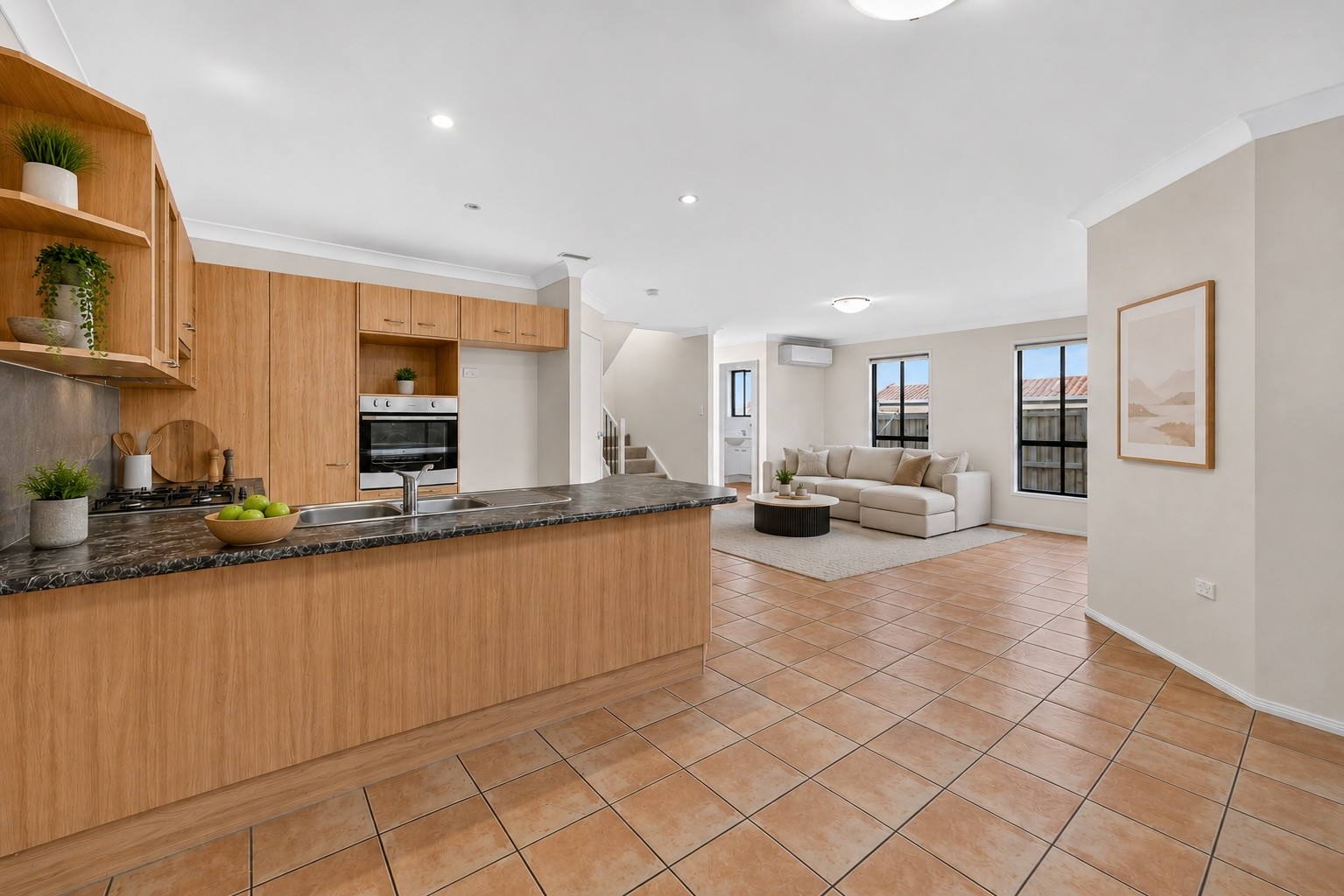 3/120 Pohlman Street, Southport, QLD 4215