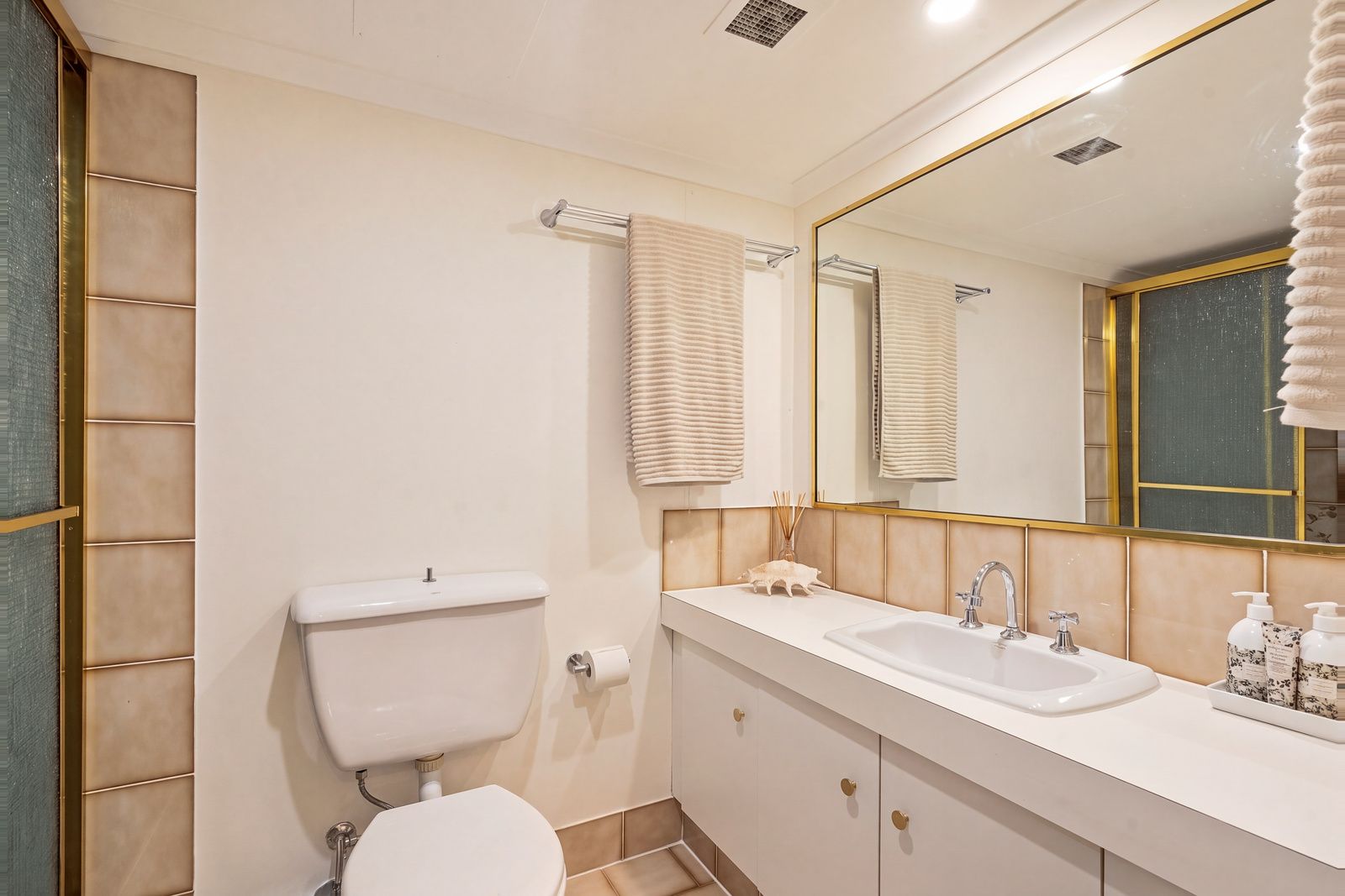 42/5 Admiralty Drive — photo 17 of 30