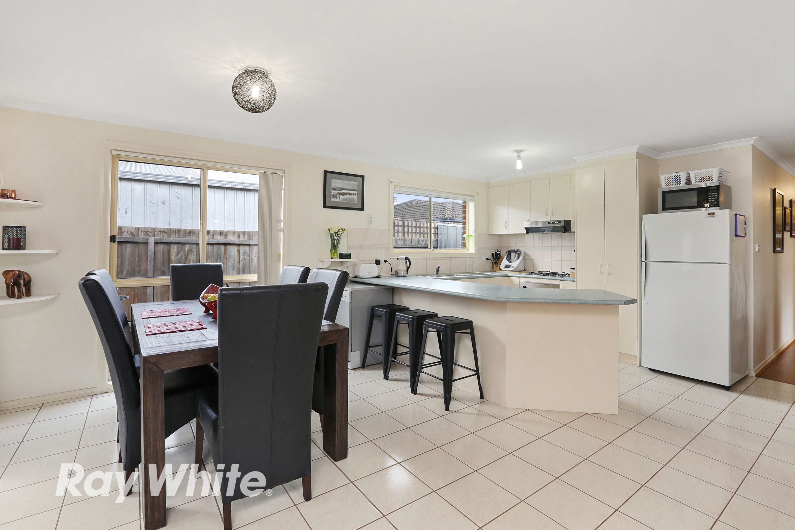11 Blackbird Circuit, Lara, VIC 3212