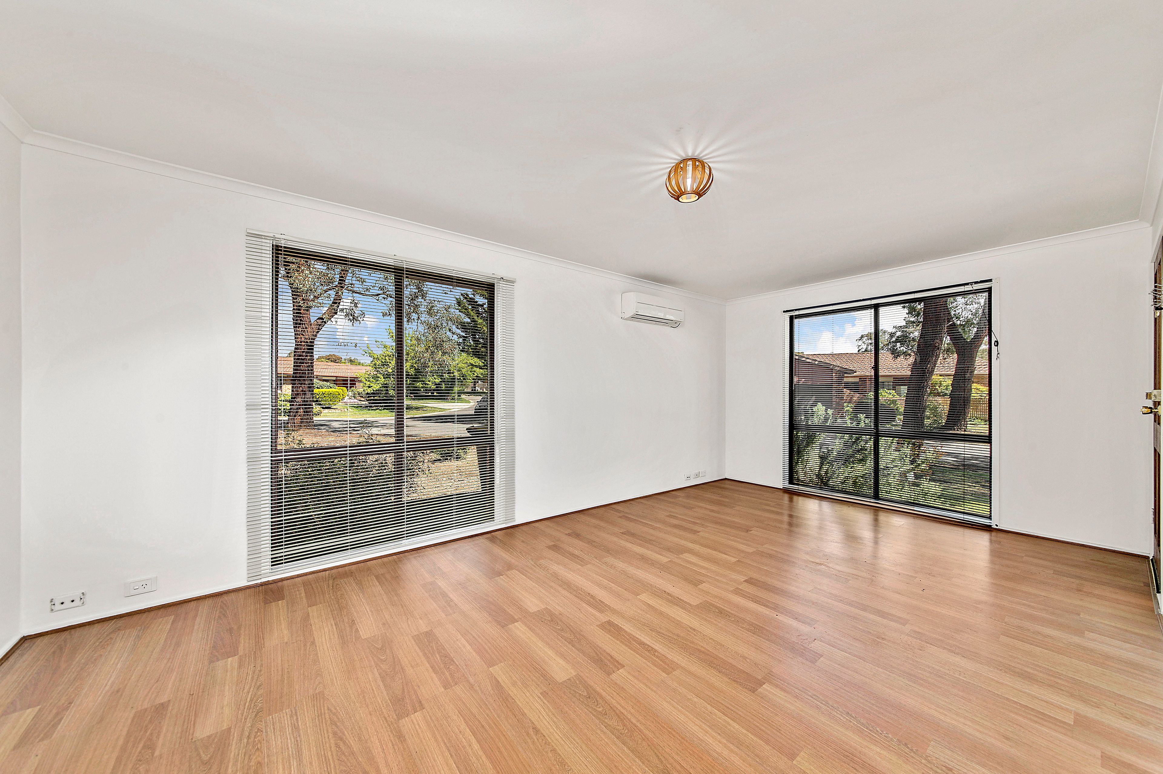 12 Tattersall Crescent, Florey, ACT 2615