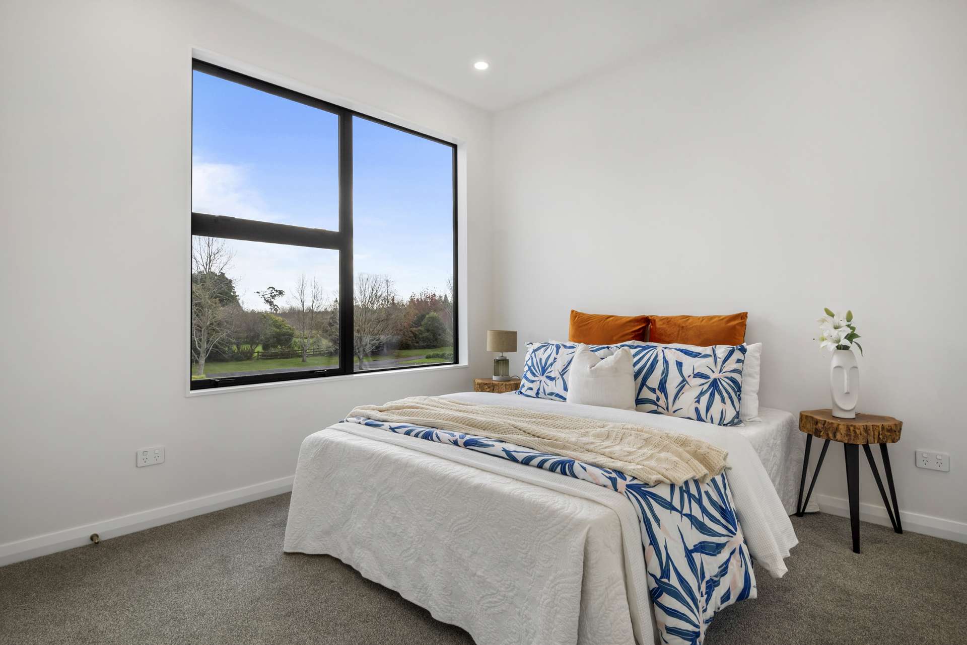 31 Burberry Heights photo 14