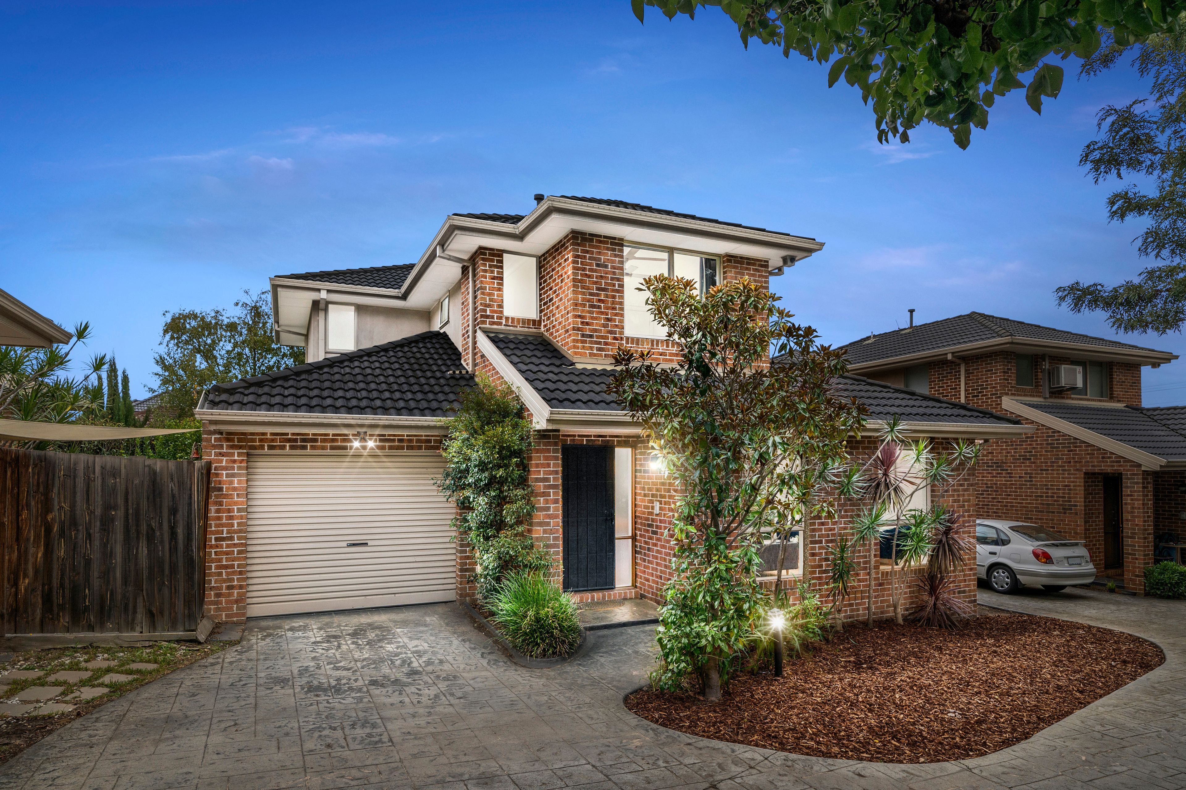 11 Churchill Avenue, Chadstone VIC 3148