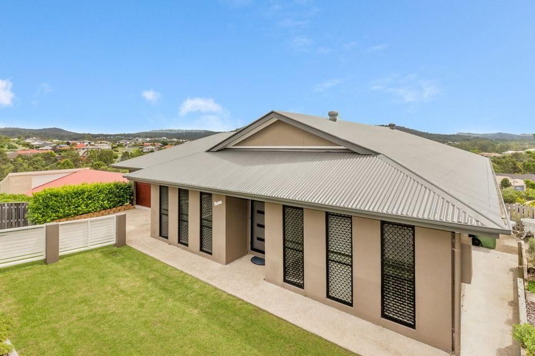 10 Angourie Crescent, Pacific Pines, QLD 4211