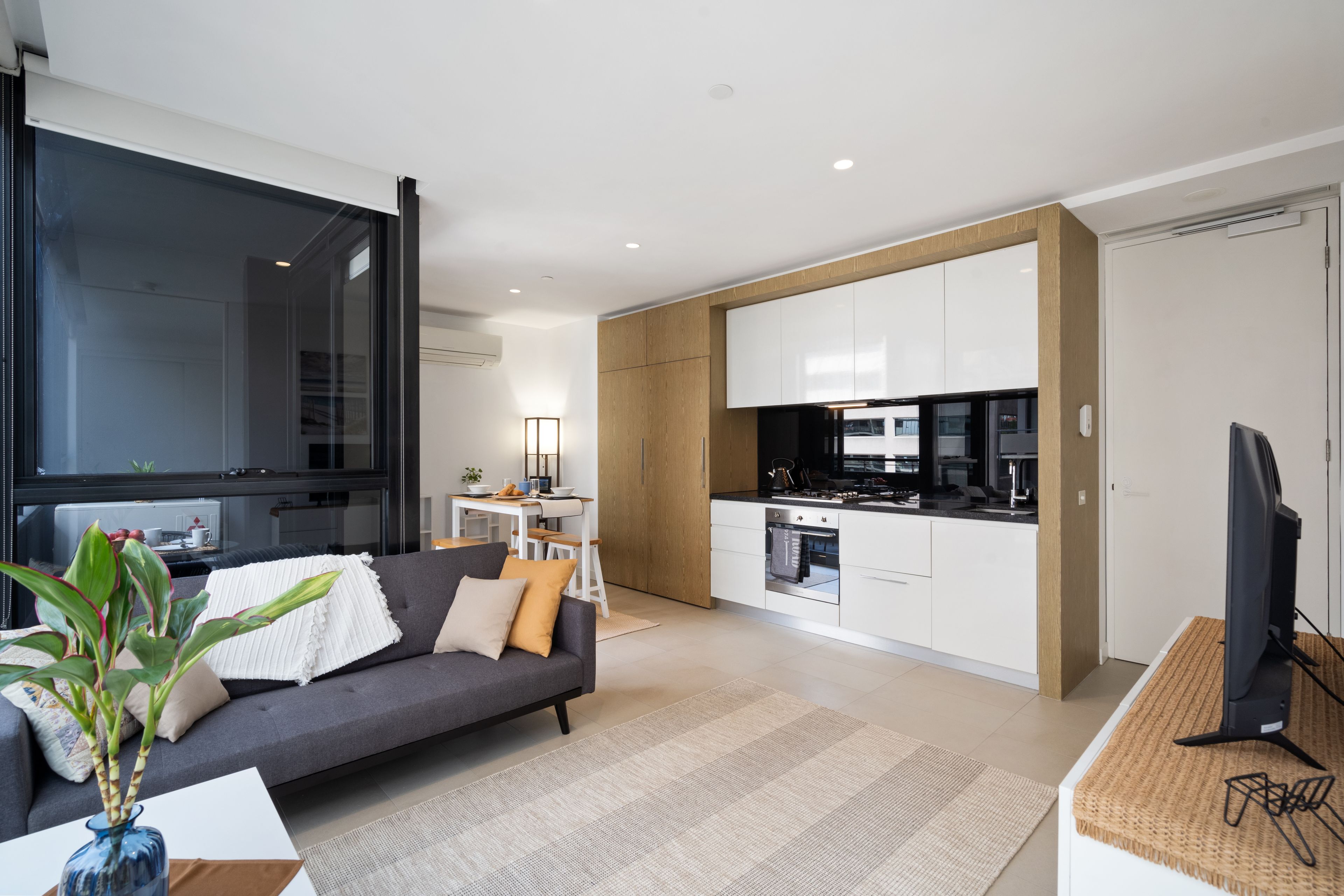 413/74 Queens Road, Melbourne, VIC 3004