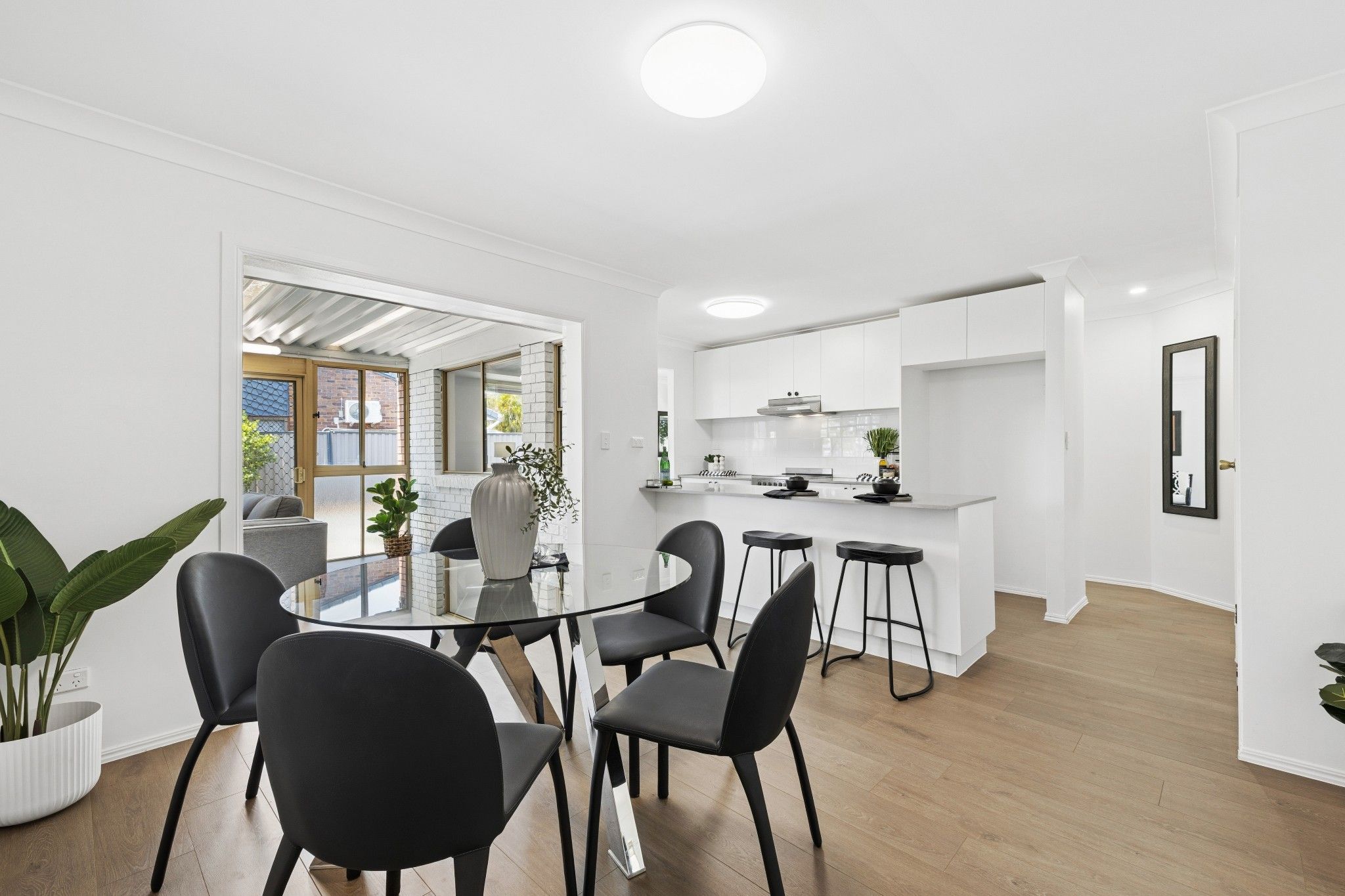 32 Tanglewood Street — photo 9 of 19