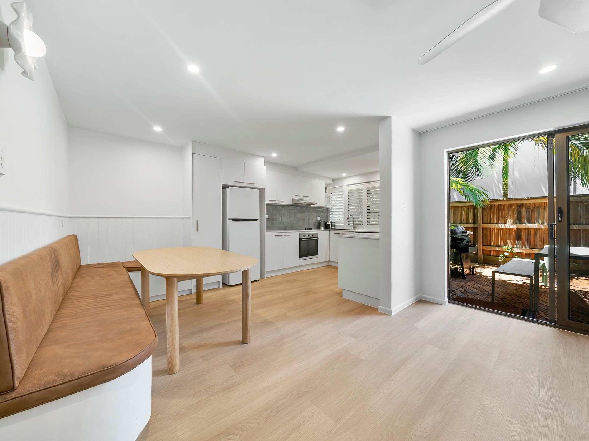 2/79 Noosa Parade, Noosa Heads, QLD 4567