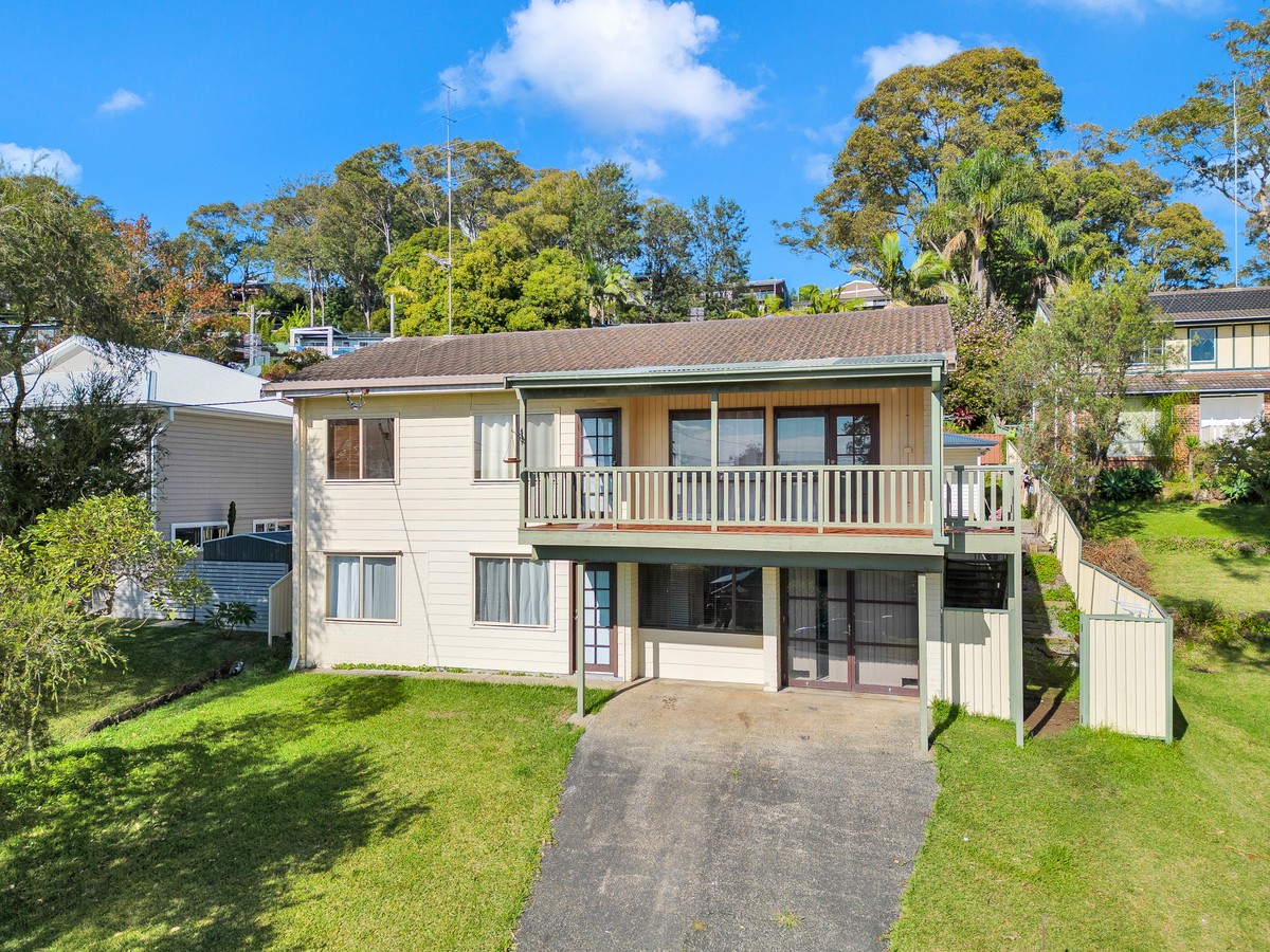 32 Mermaid Drive, Bateau Bay, NSW 2261