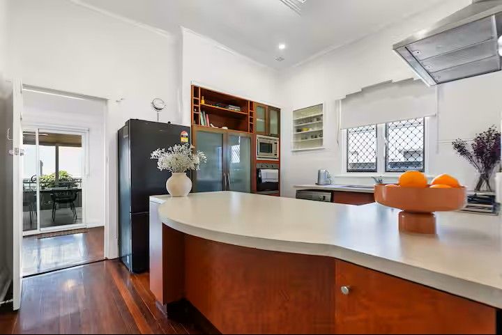 2 Campsie Street — photo 6 of 24