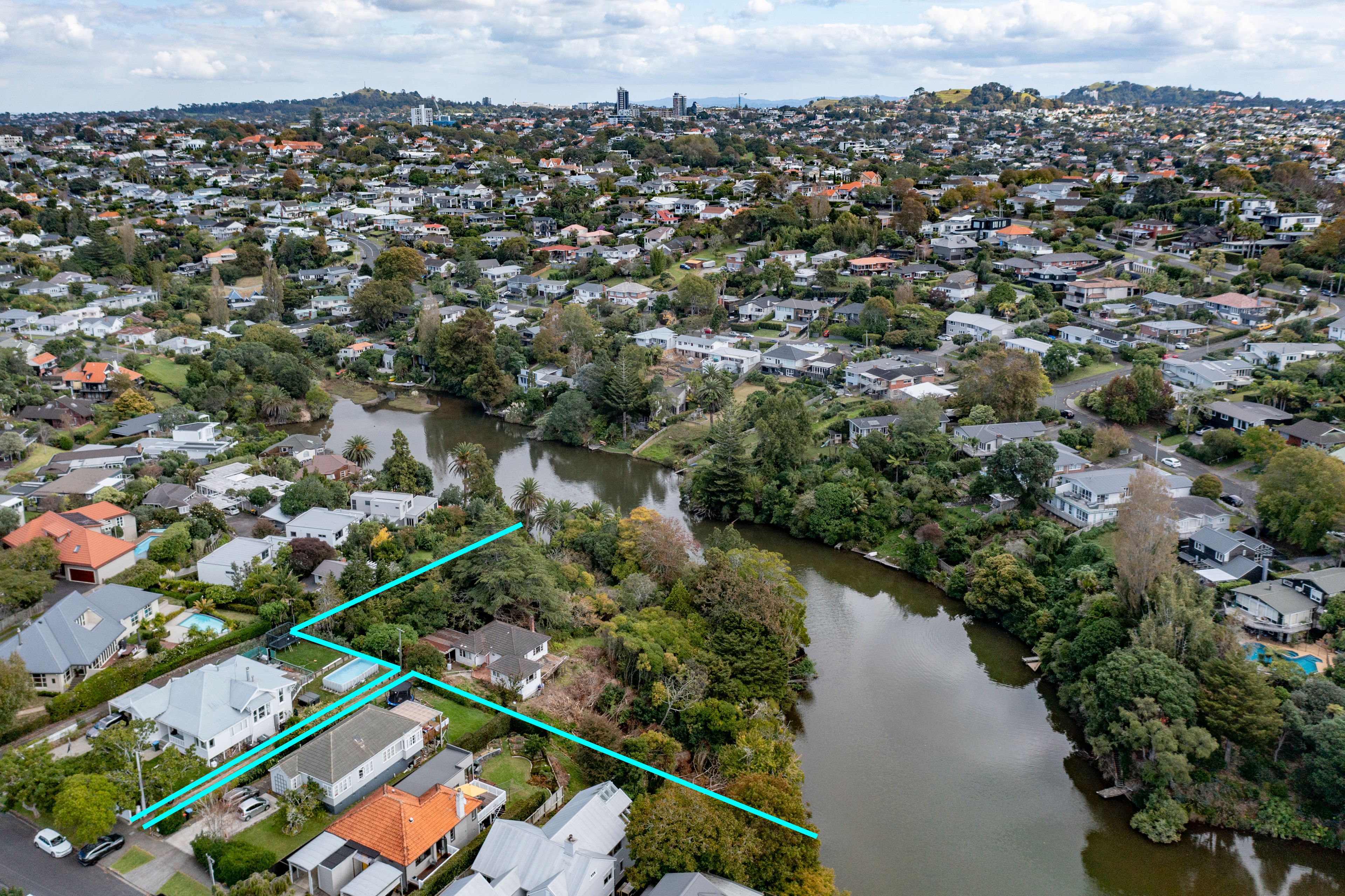 100 Waiatarua Road, Remuera, Auckland City