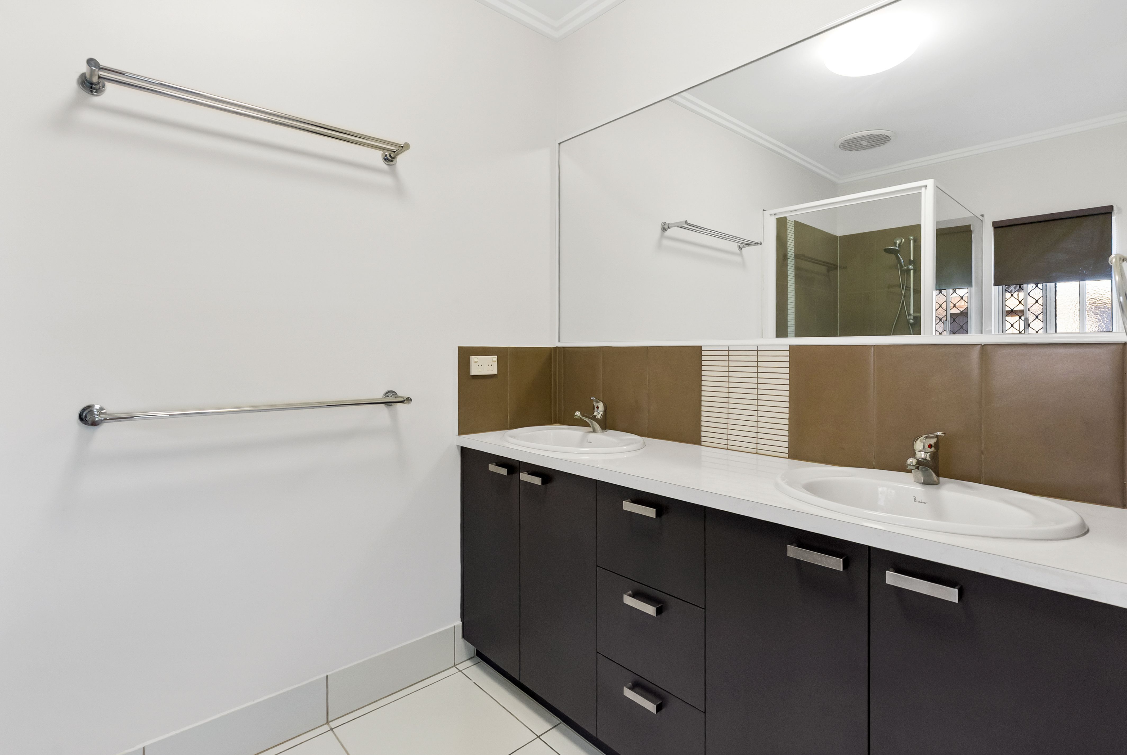 17 Roderick Street — photo 20 of 29