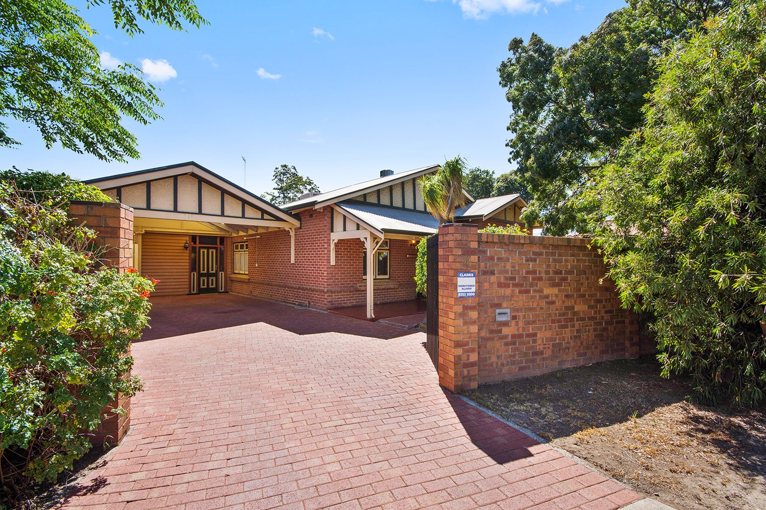 4 Holbrooks Road, Flinders Park, SA 5025