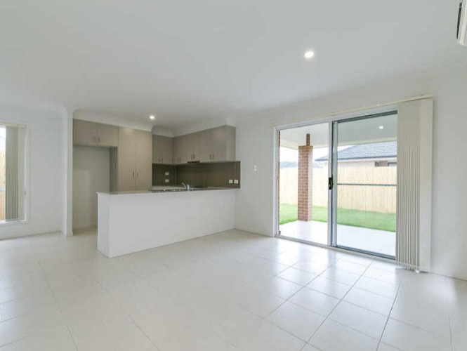 16 Calandra Street, Redbank Plains, QLD 4301