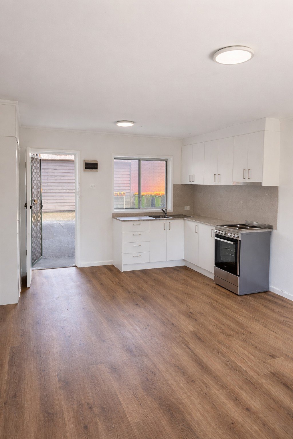 2/8 William Street, Raymond Terrace, NSW 2324