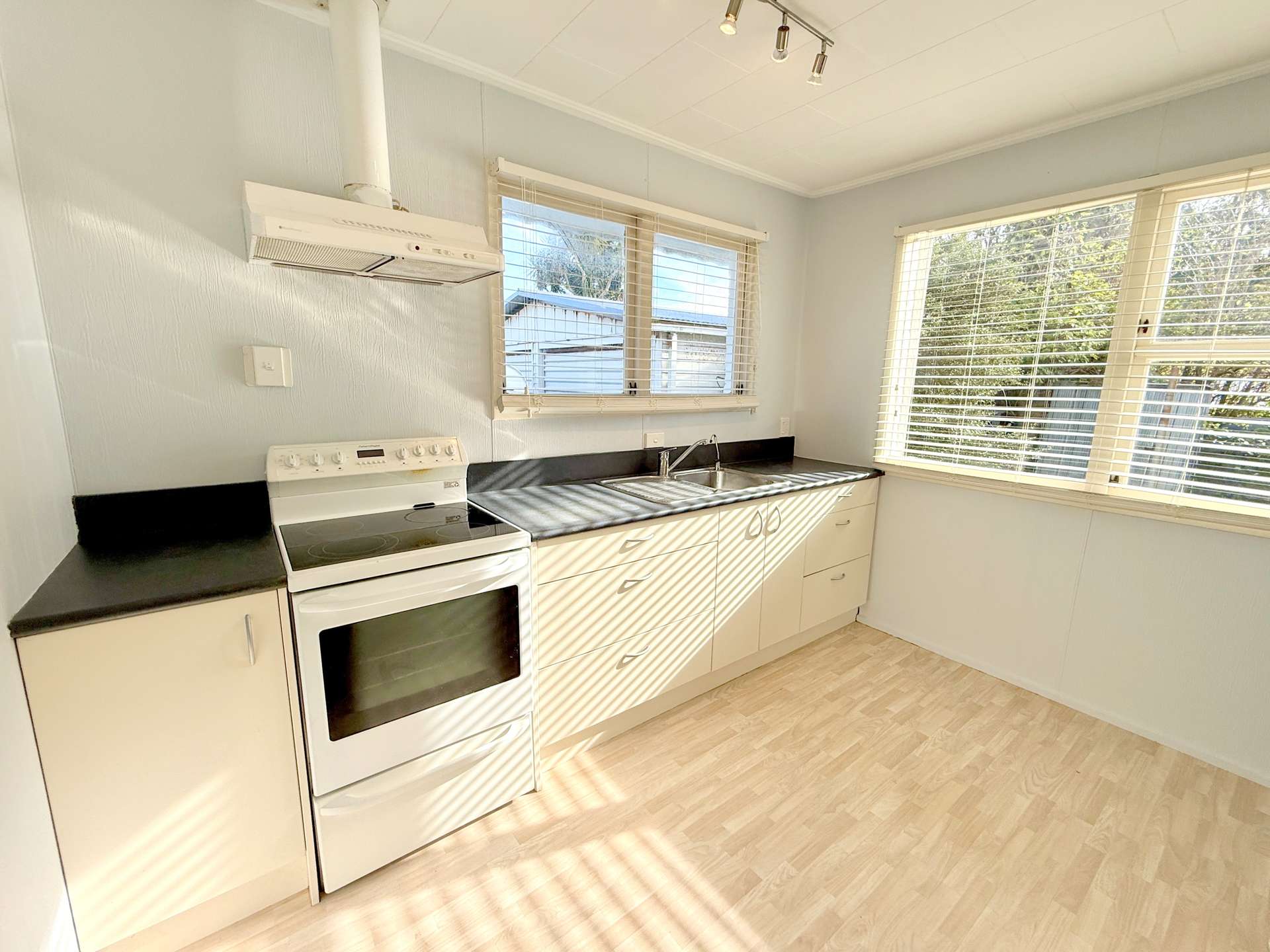 1/64 Hensley Street photo 11