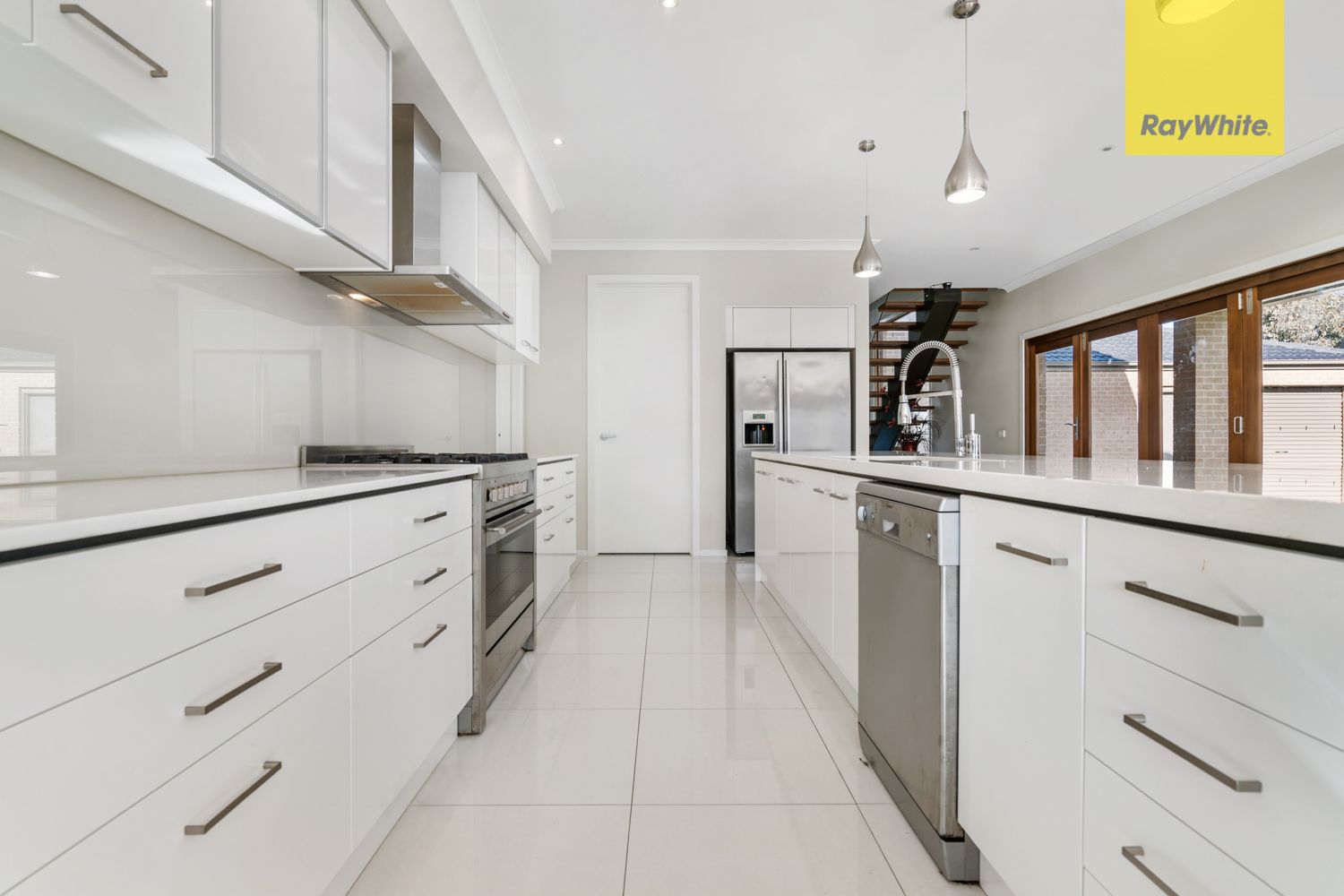 6 Adderley Court, Burnside Heights, VIC 3023