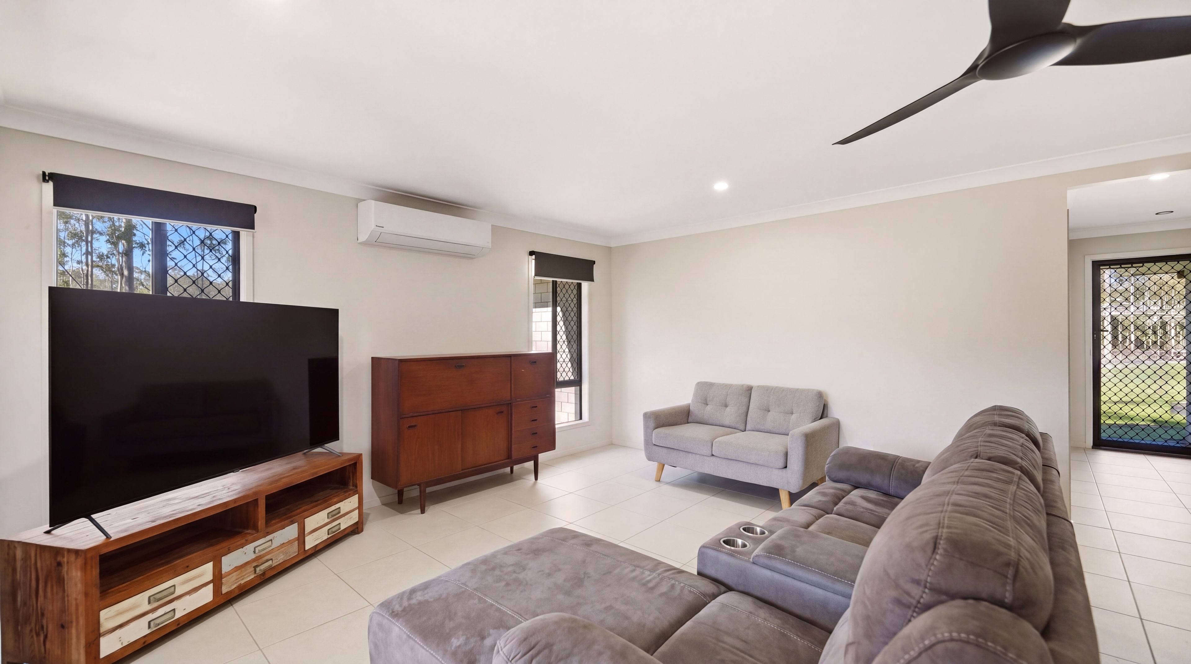 9 Rosewood Drive — photo 4 of 19