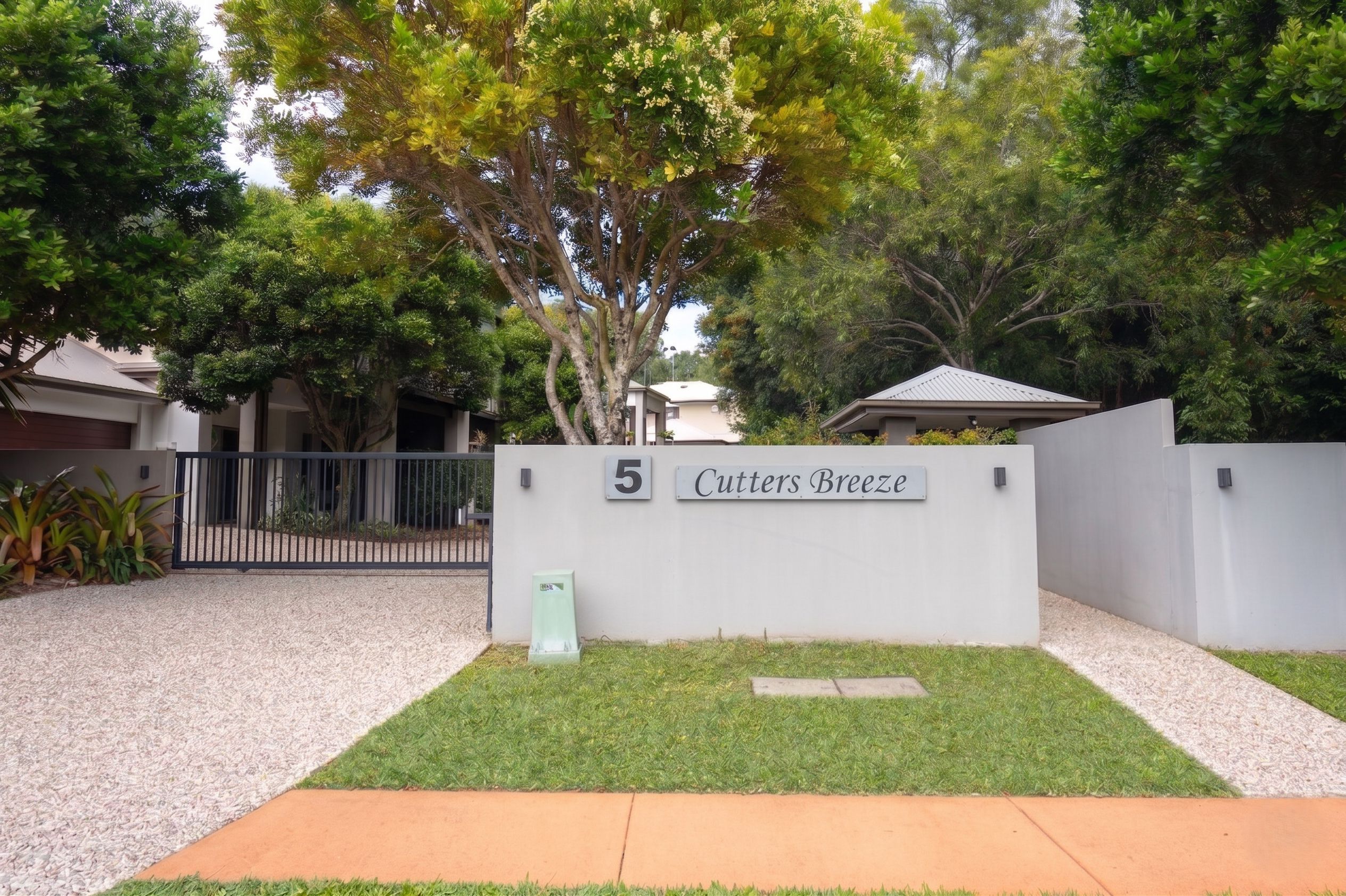 7/5 Bottlebrush Avenue — photo from Ray White Bli Bli