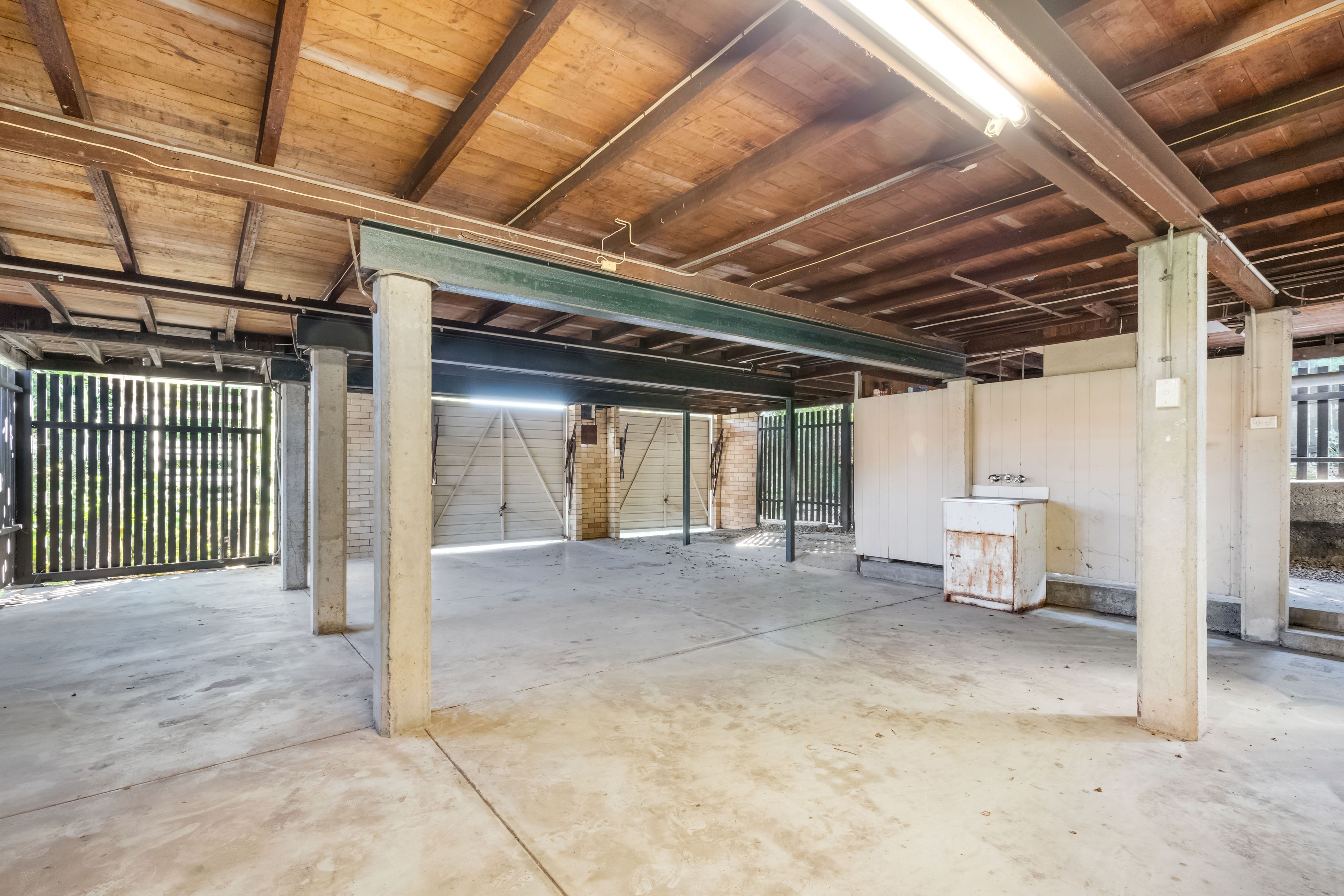15 Auburn Street — photo 11 of 11