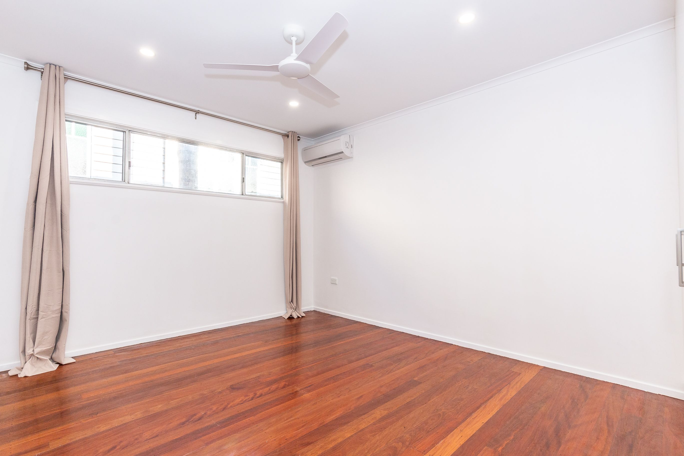 16 Lilla Street — photo 7 of 18