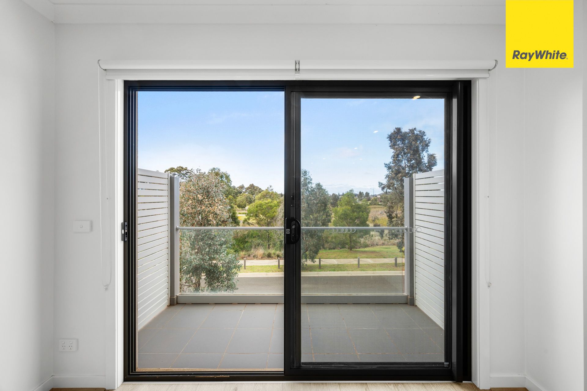 58 Fulham Crescent — photo 11 of 19