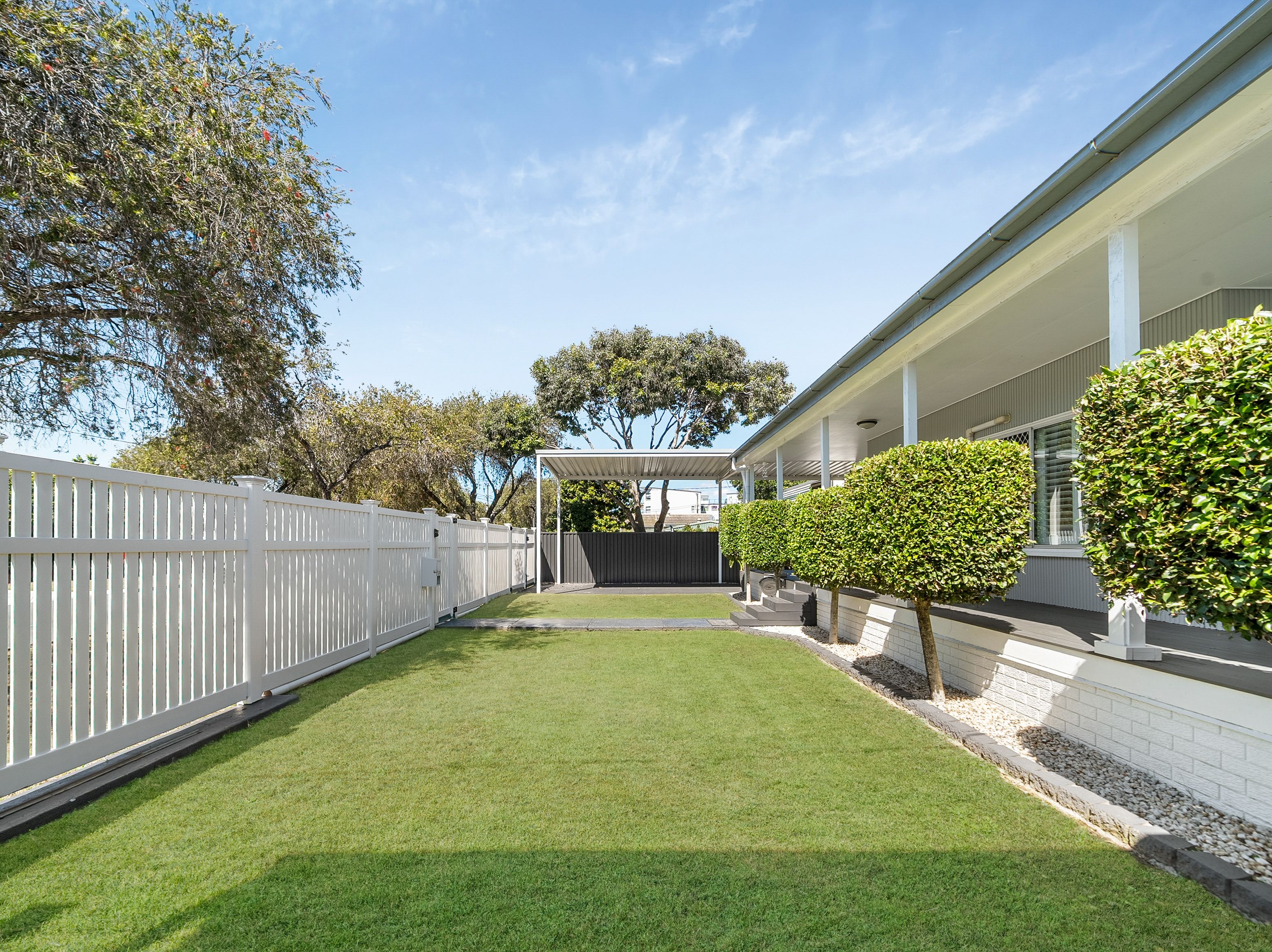 18 Yacht Street — photo 5 of 23