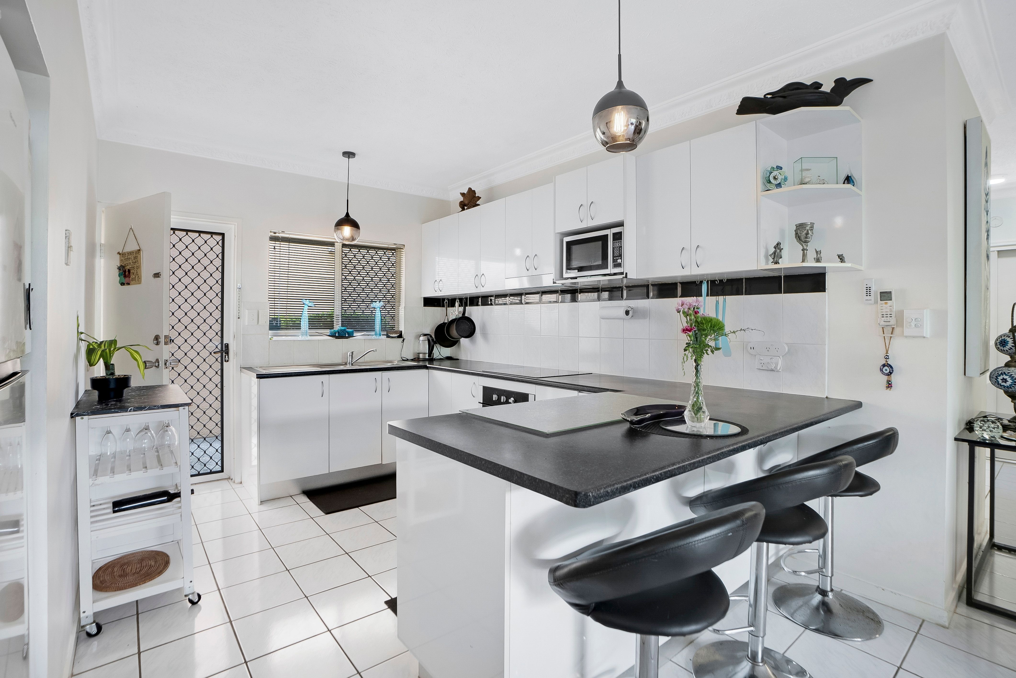 1/11 Springfield Crescent, Manoora, QLD 4870