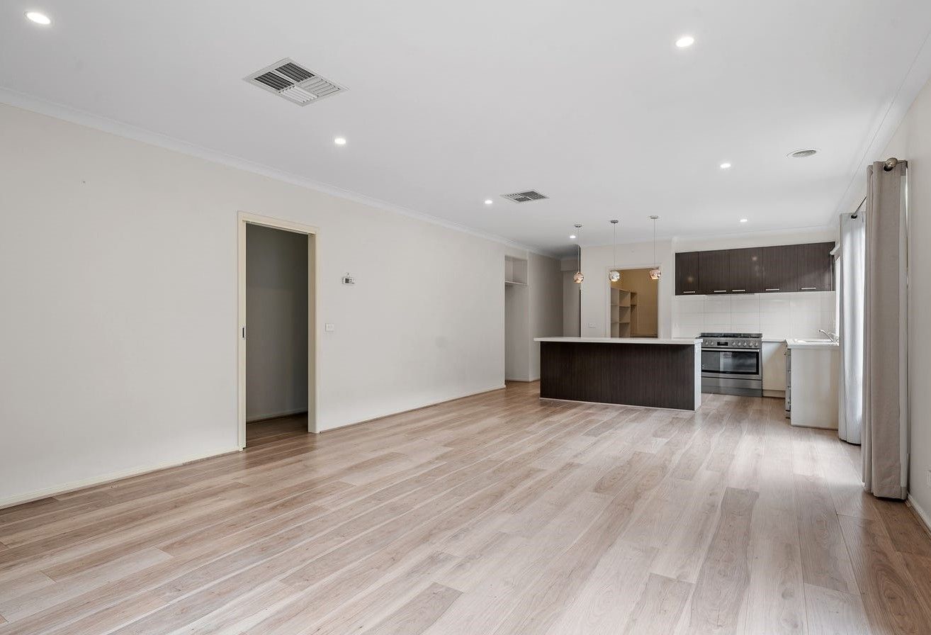 10 Mattamber Road, Wollert, VIC 3750