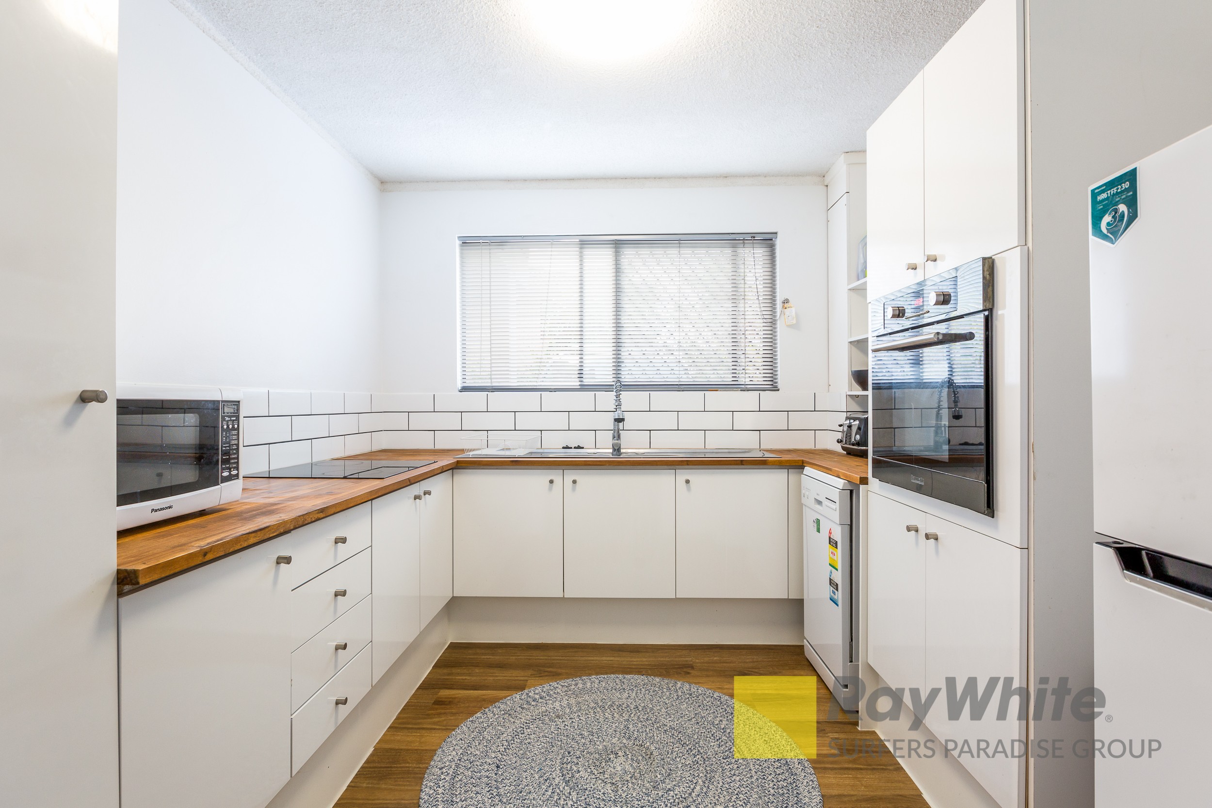 2/83 Queen Street, Southport, QLD 4215