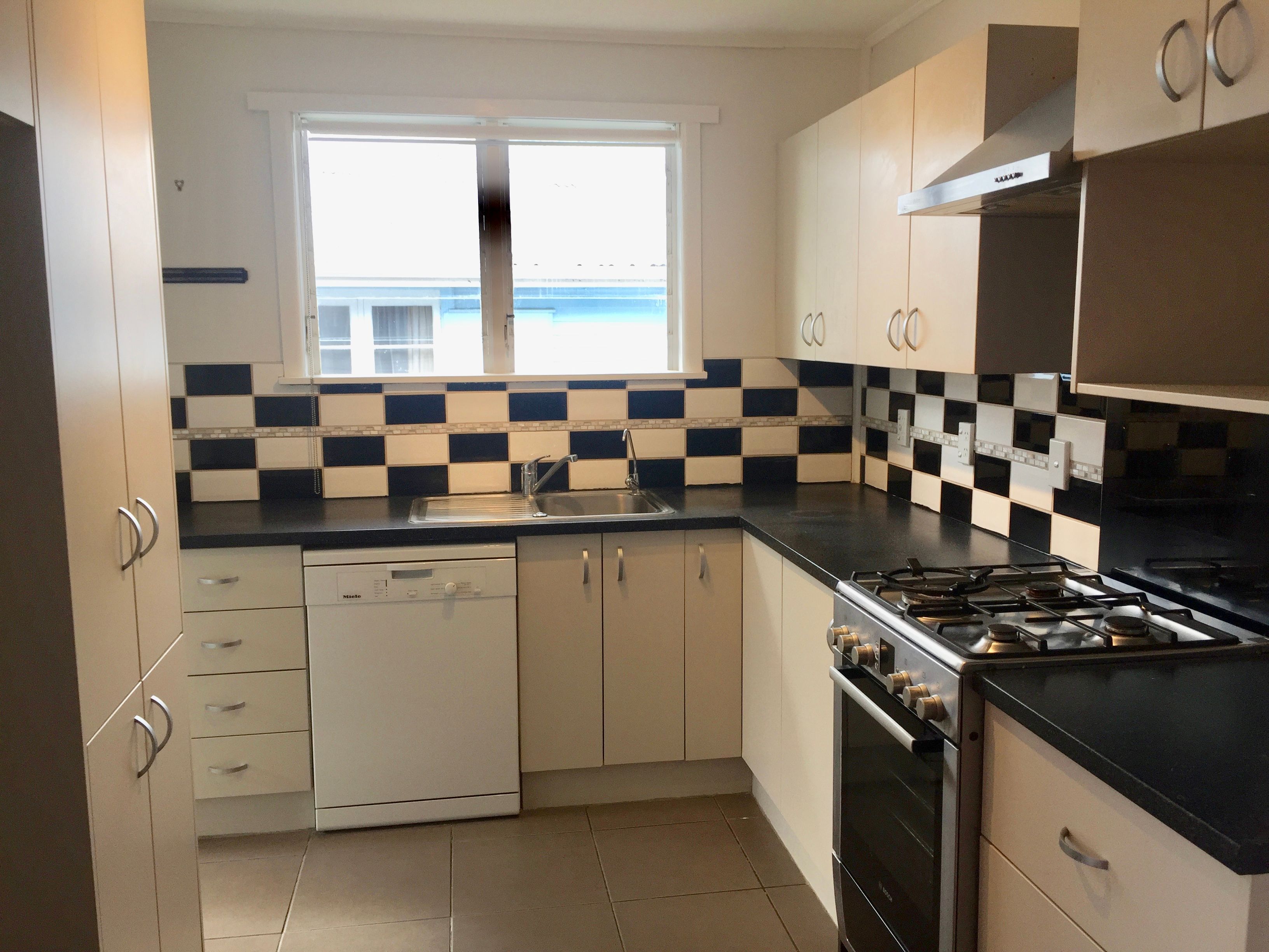 98 Storey Avenue, Forest Lake, Hamilton City