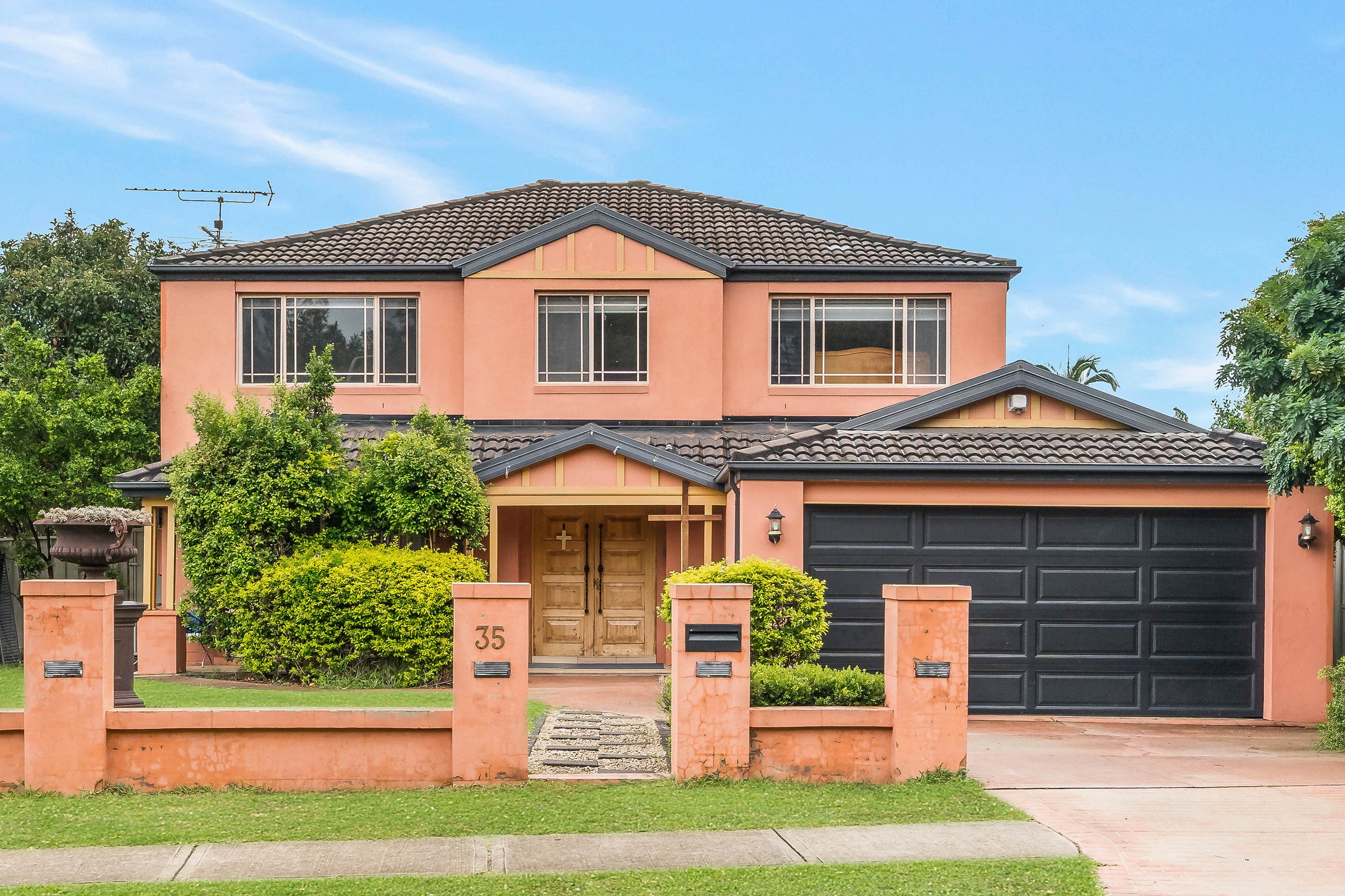 35 Balmoral Circuit, Cecil Hills, NSW 2171