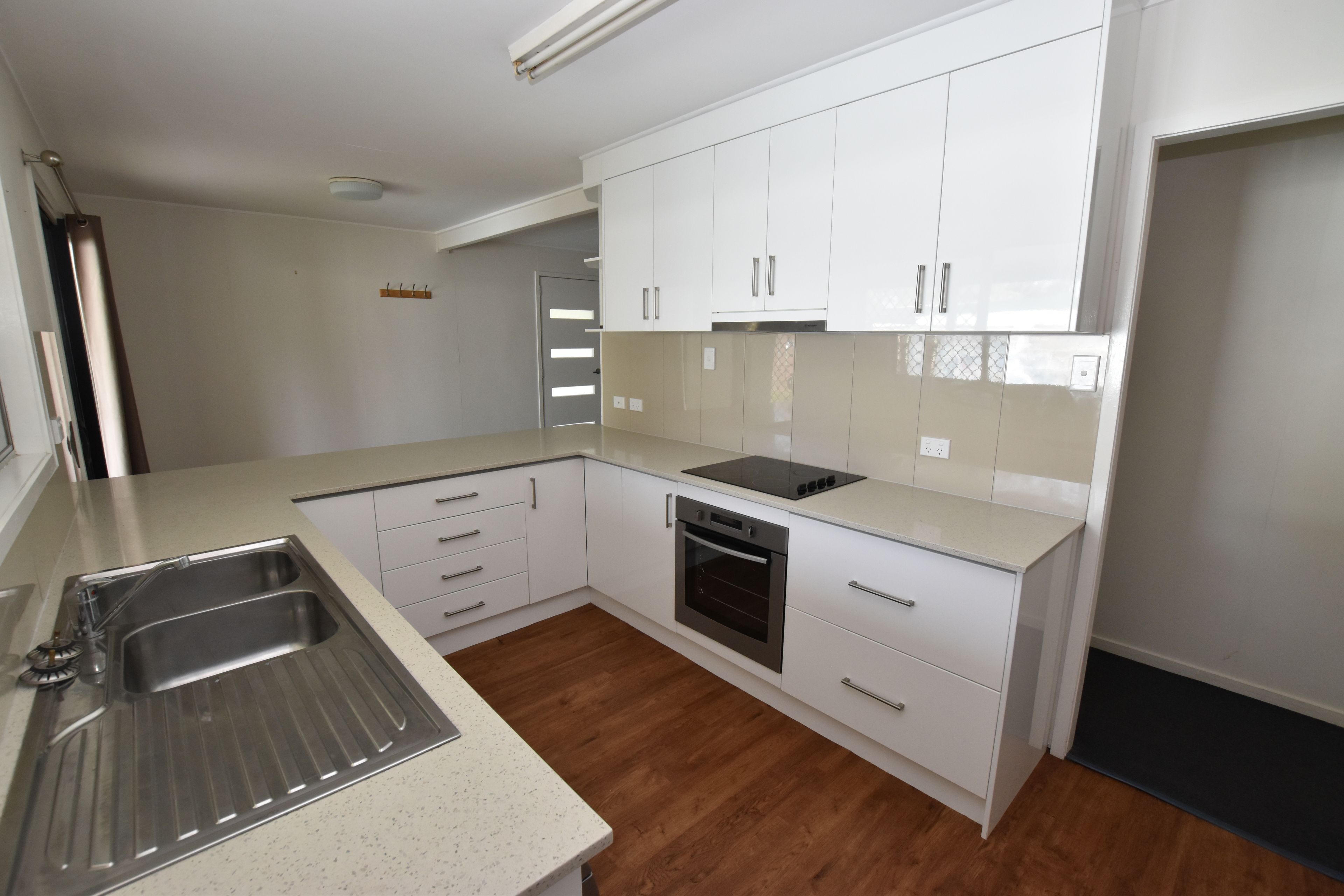 24 Allunga Drive, Glen Eden, QLD 4680