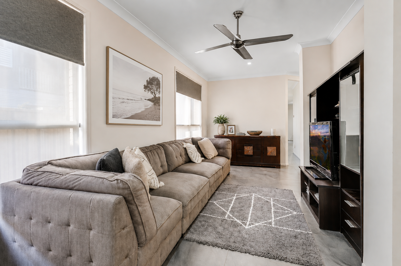 336 Scarborough Road — photo 9 of 18
