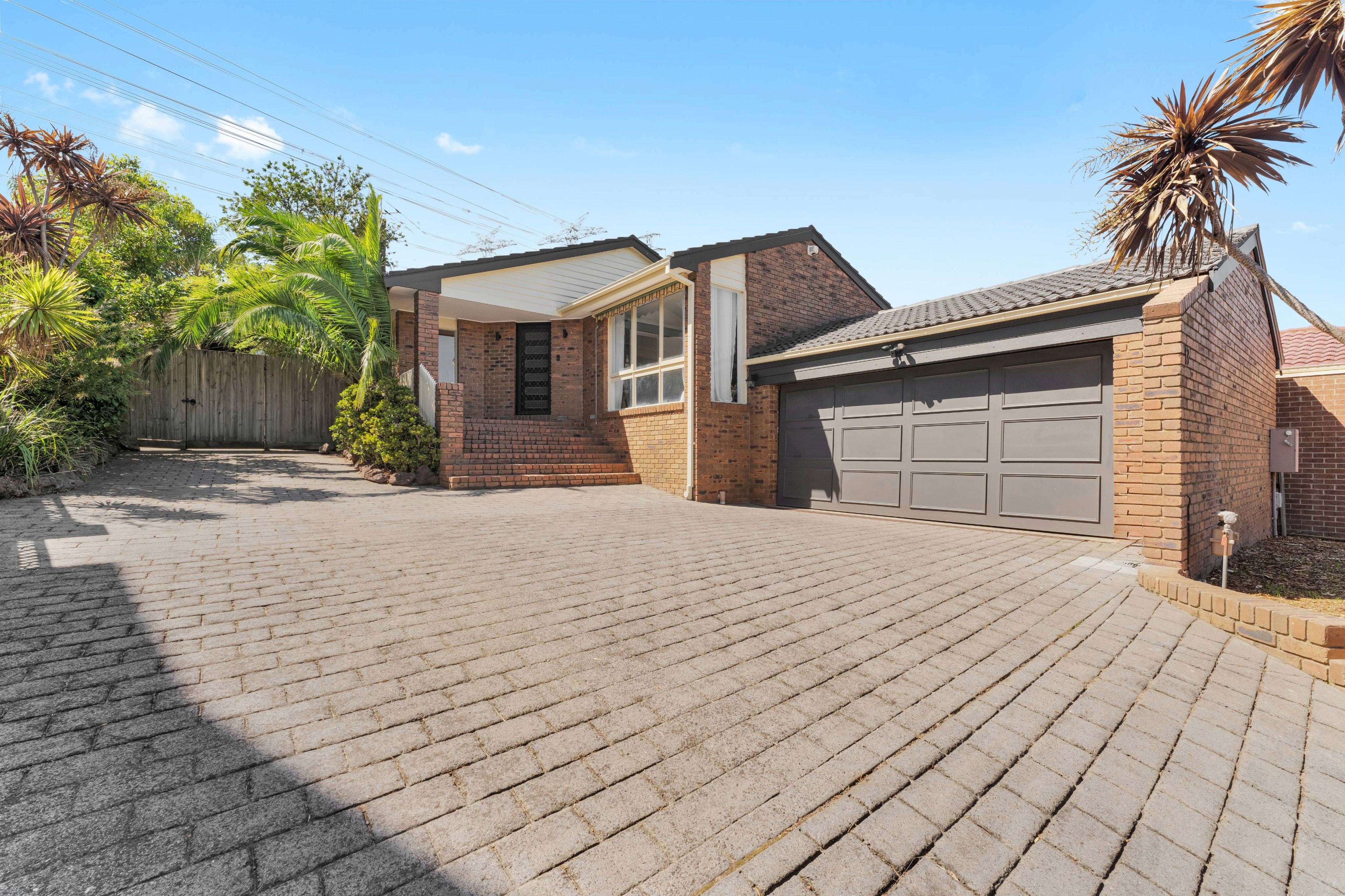 13 Skipton Place, Endeavour Hills, VIC 3802