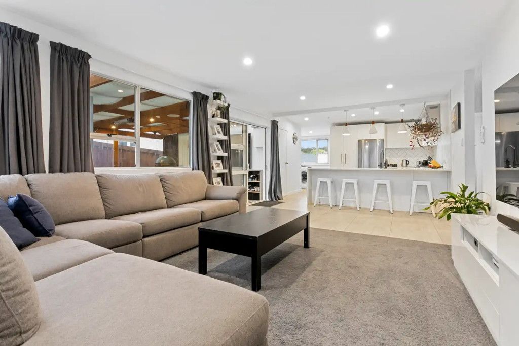 18A Atkinson Road, Titirangi, Waitakere City