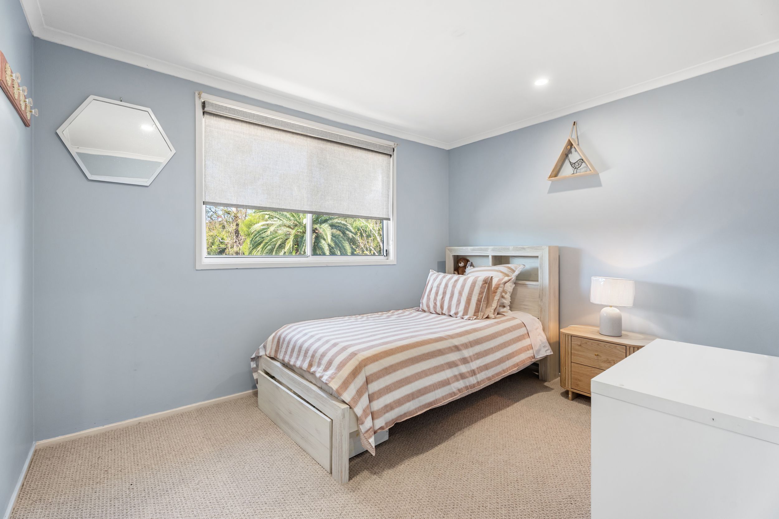 6 Etna Close — photo 13 of 25