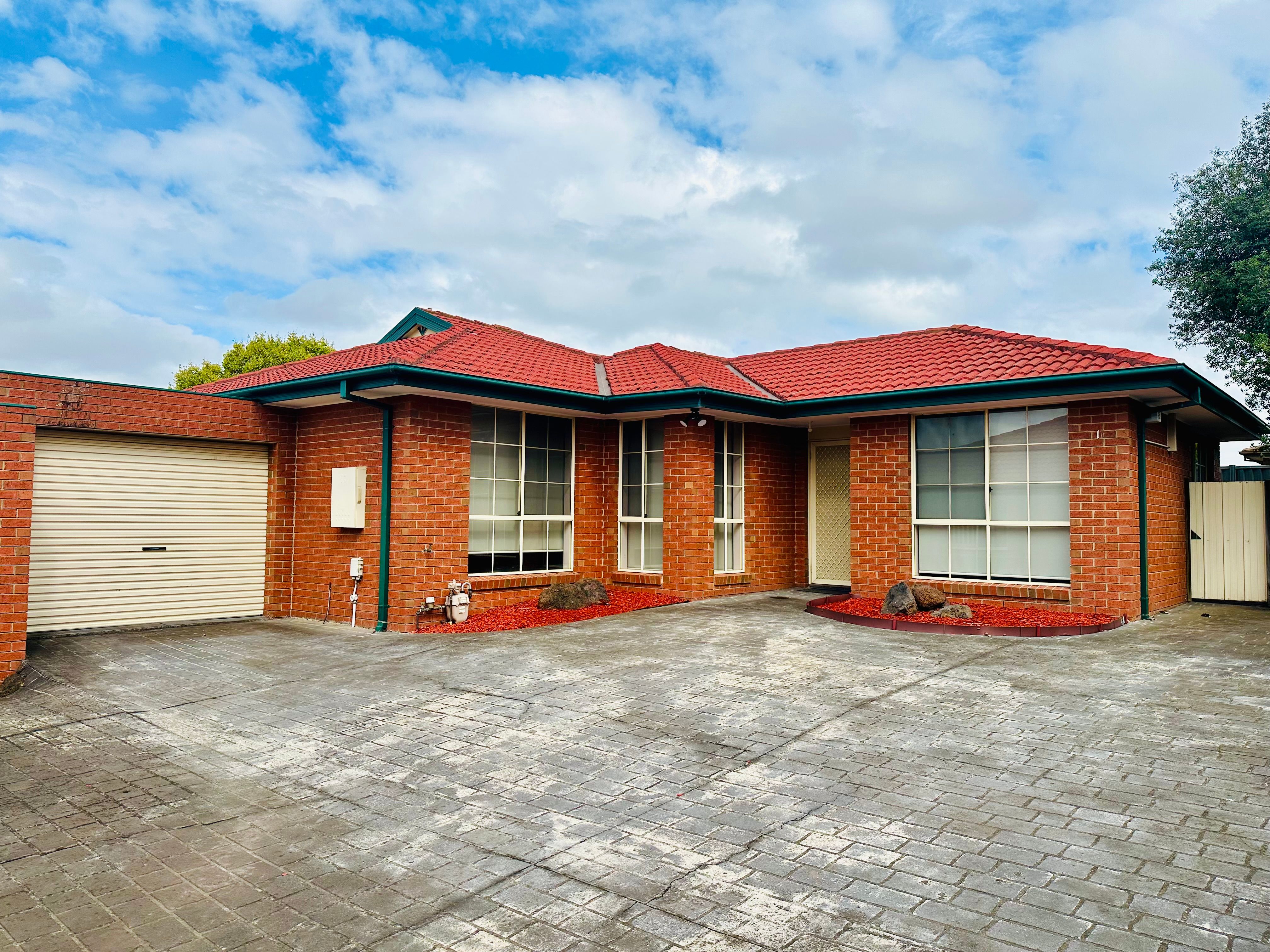 1B Peugeot Pursuit, Mill Park, VIC 3082