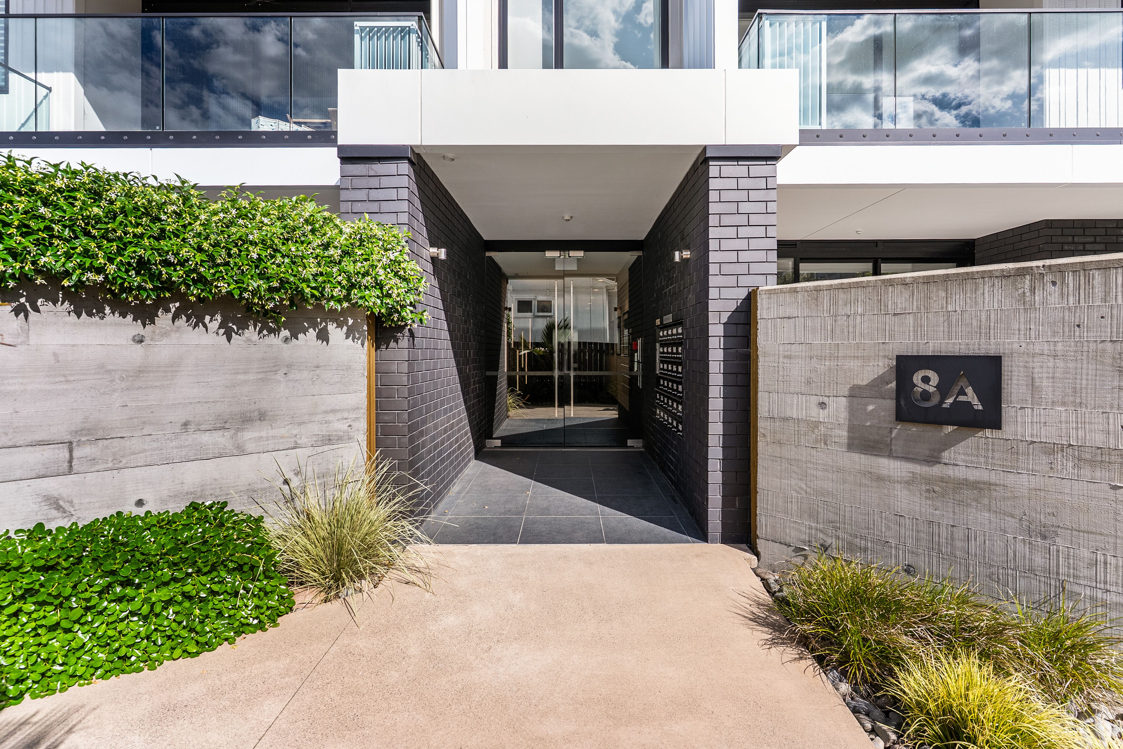 207/8A Lake Pupuke Drive, Takapuna, North Shore City