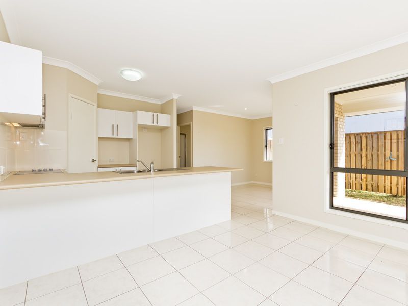 6 Melville Parade, North Lakes, QLD 4509