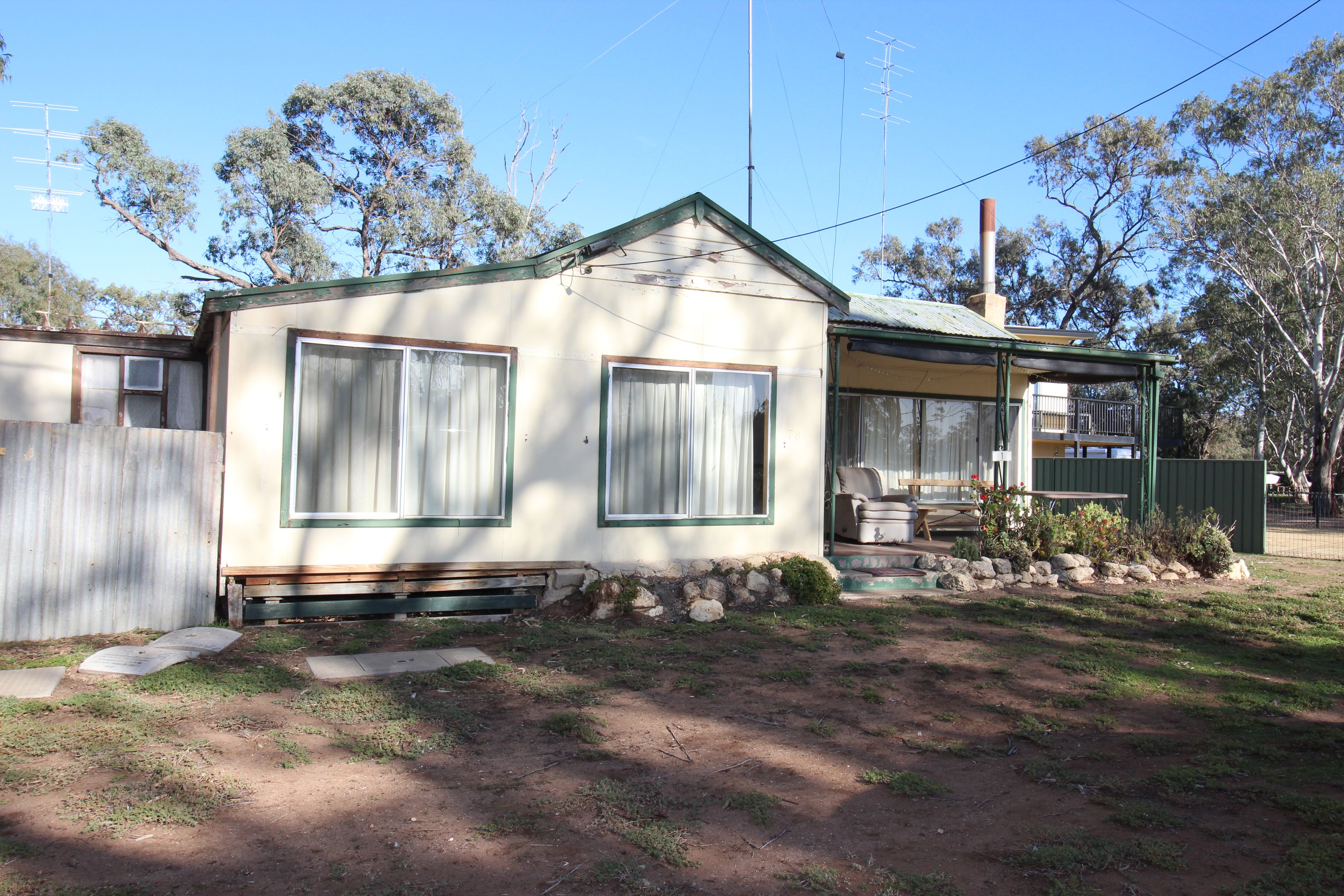 1 Dee Street, Blanchetown, SA 5357