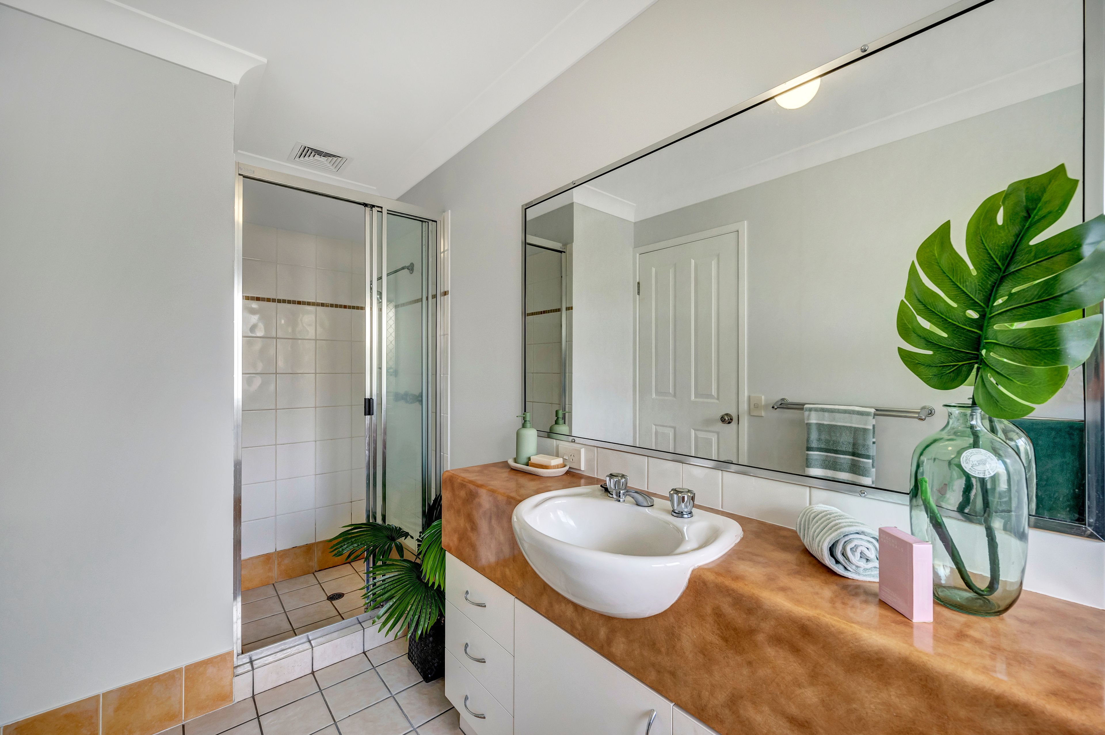 140 Greenwood Drive — photo 11 of 16
