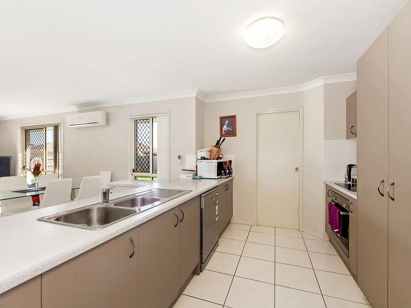 10 Nixon Drive, North Booval, QLD 4304