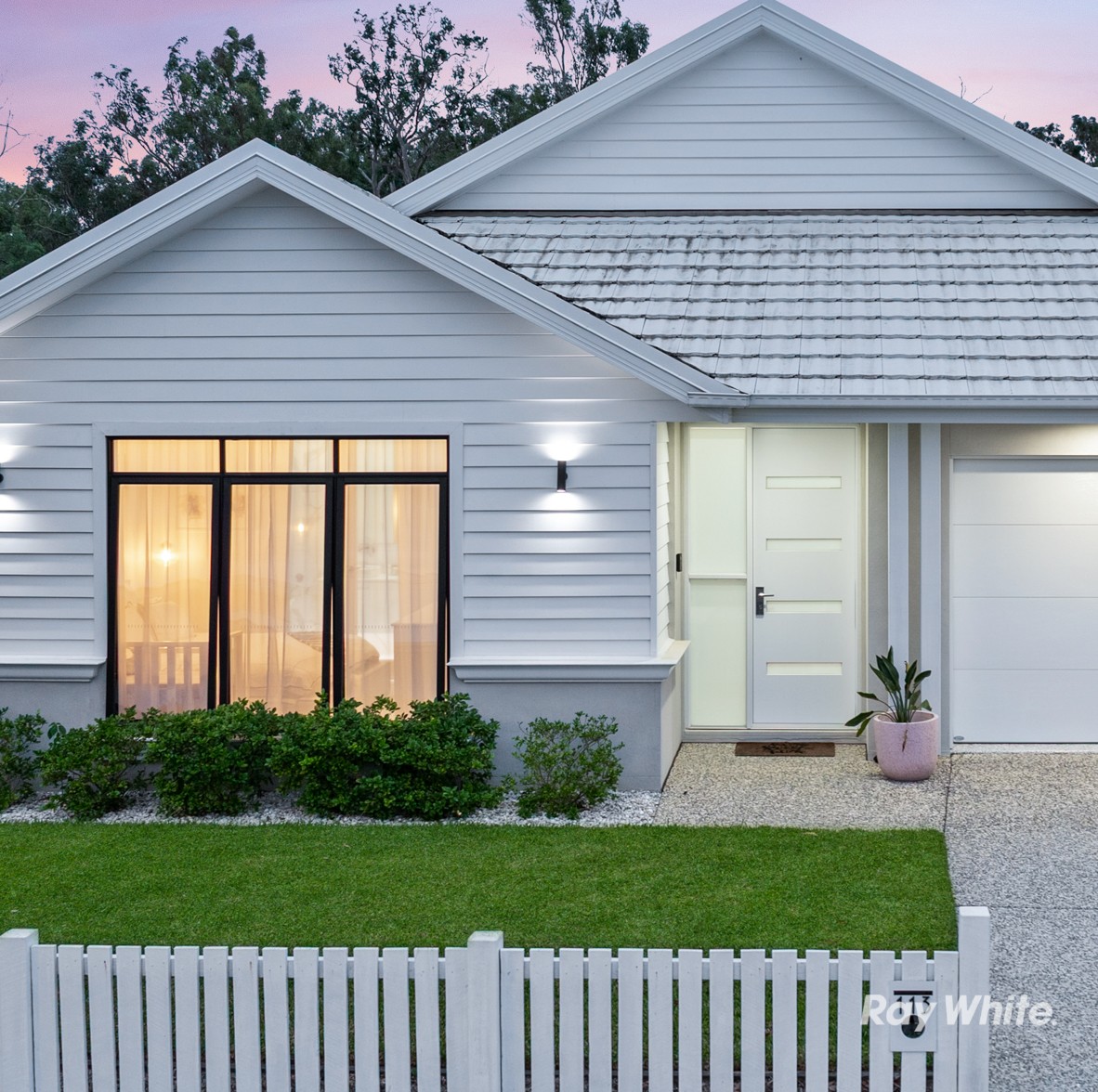 113 Vineyard Drive, Greenbank, QLD 4124